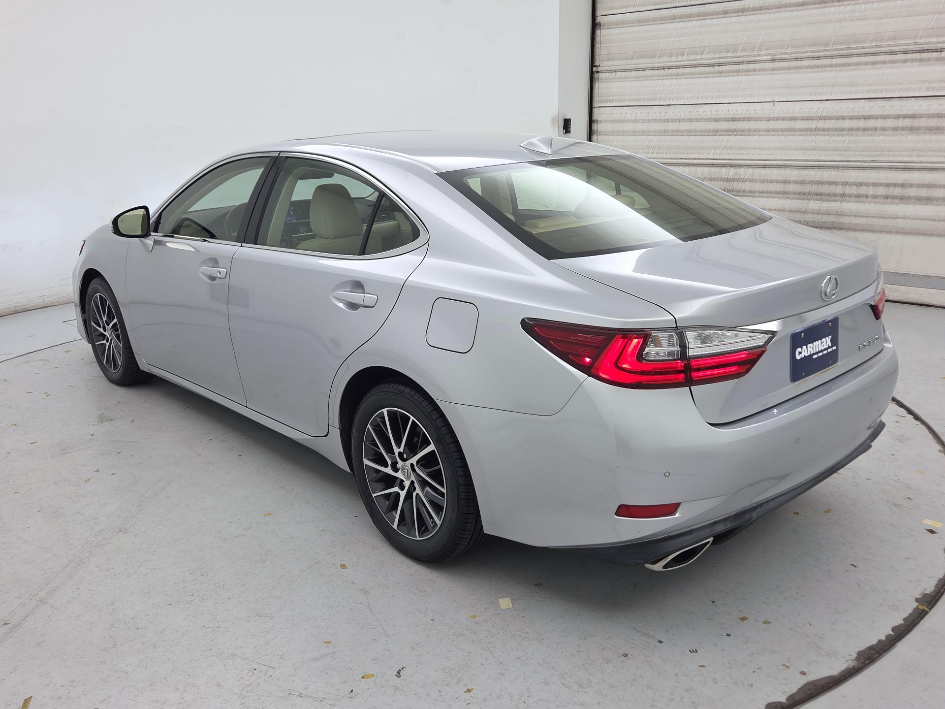 Thumbnail: 2016 Lexus ES - 7