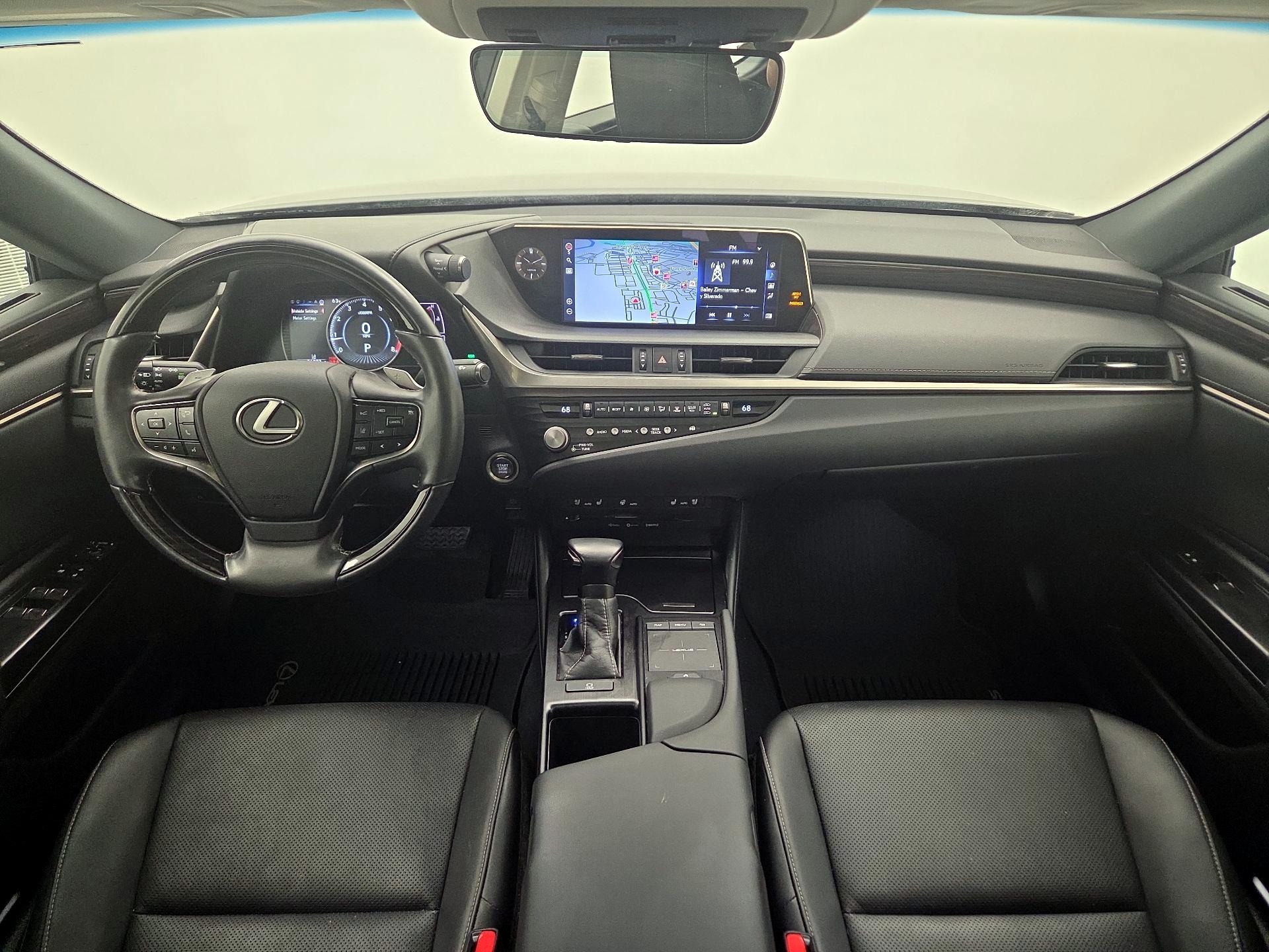 Thumbnail: 2021 Lexus ES - 8