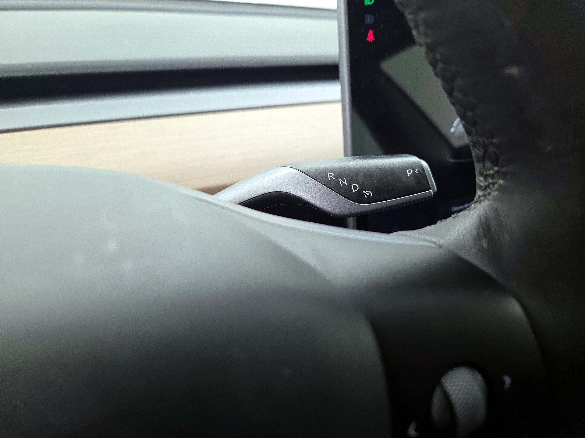 Thumbnail: 2023 Tesla Model 3 - 17