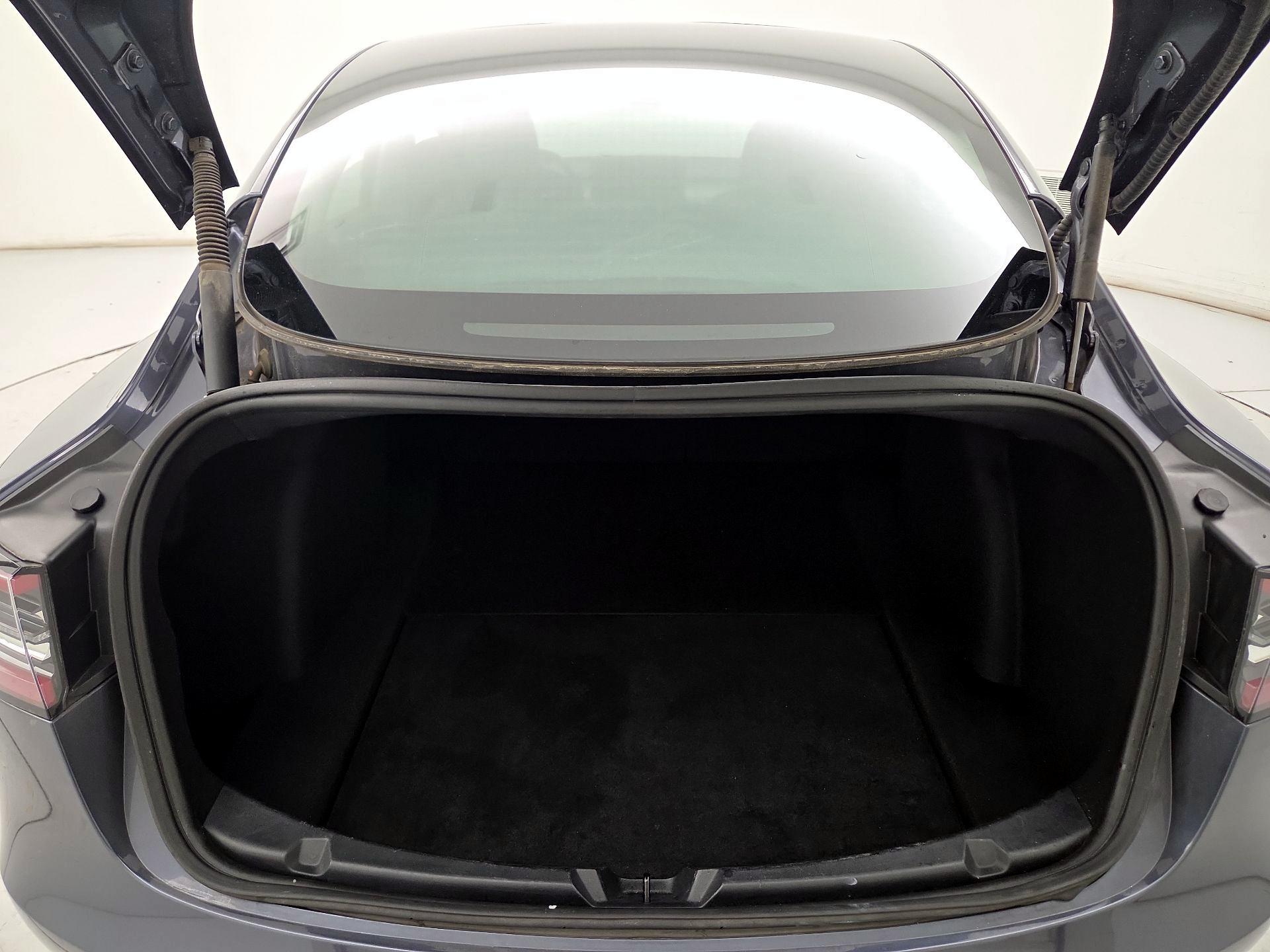 Thumbnail: 2023 Tesla Model 3 - 19