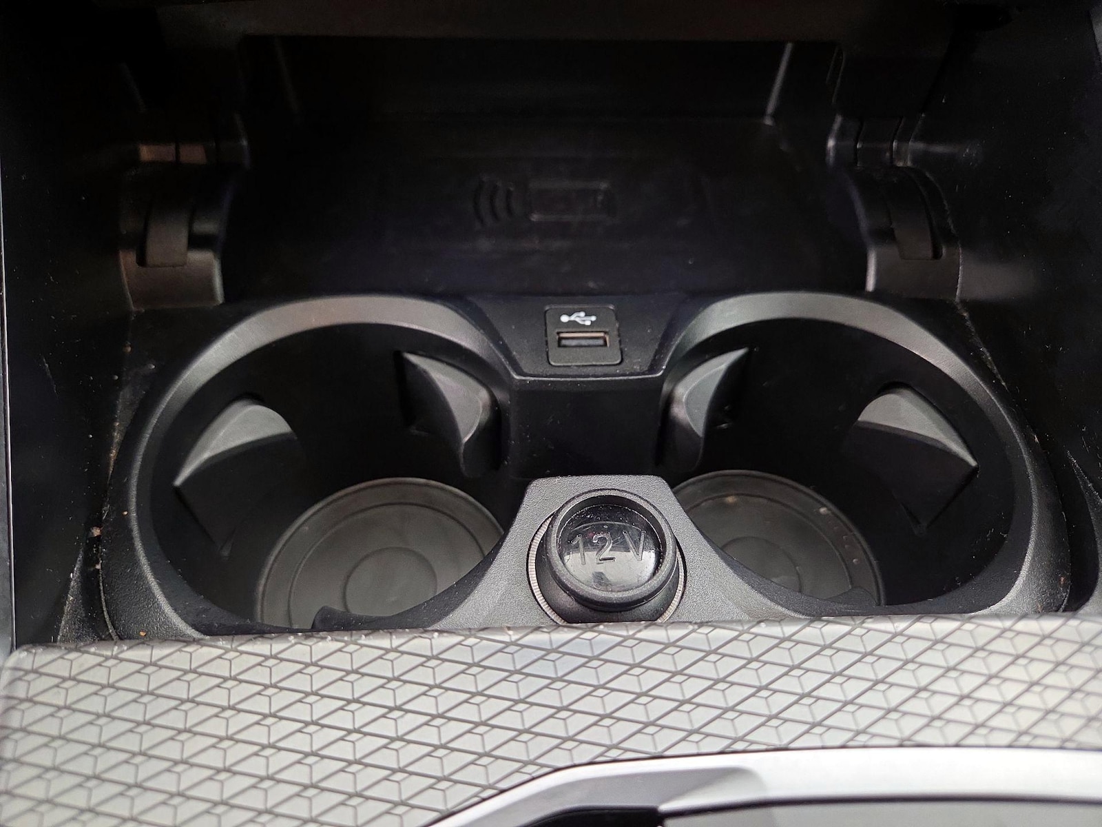 2023 BMW 2 Series 230i - Photo 20