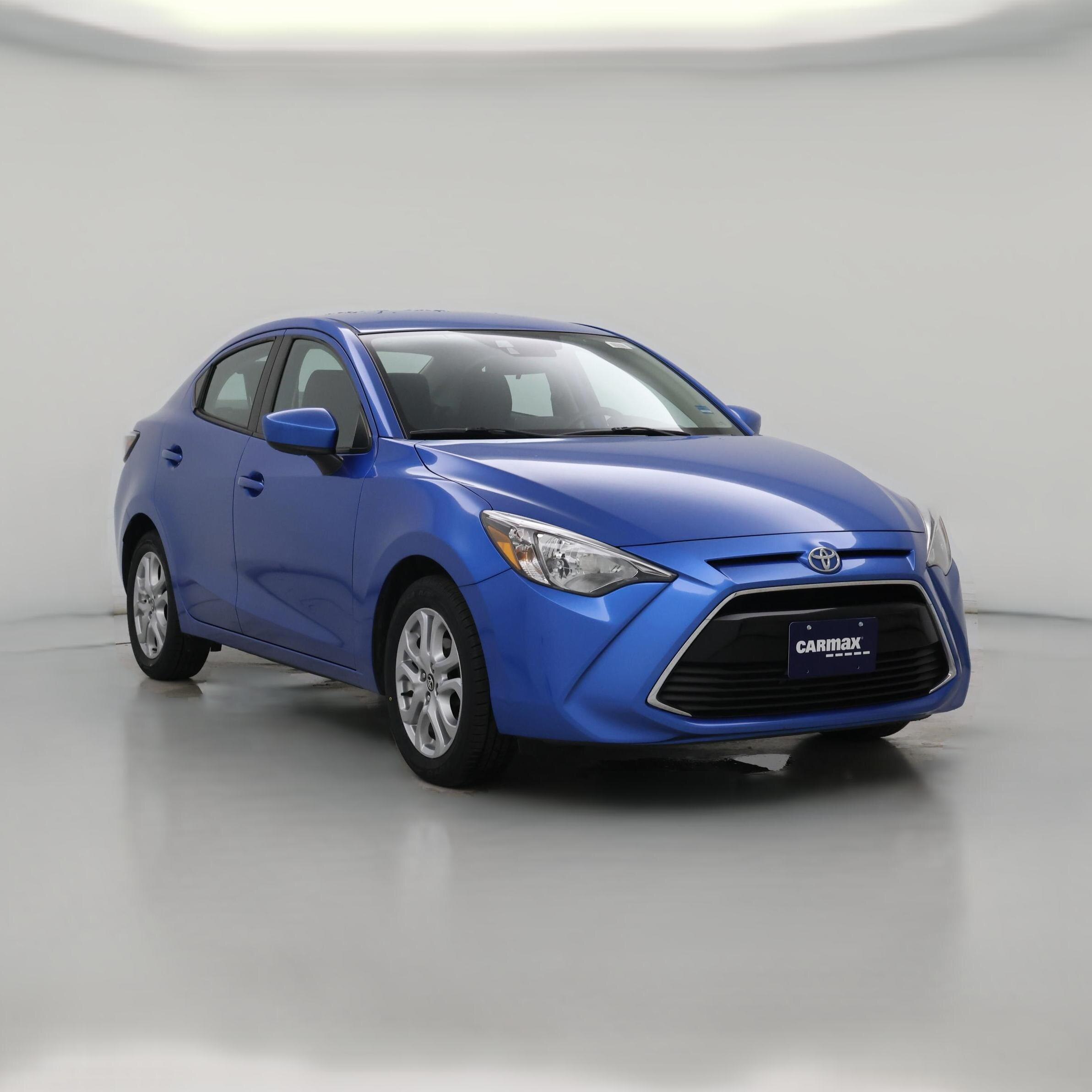 Thumbnail: 2017 Toyota Yaris iA - 1