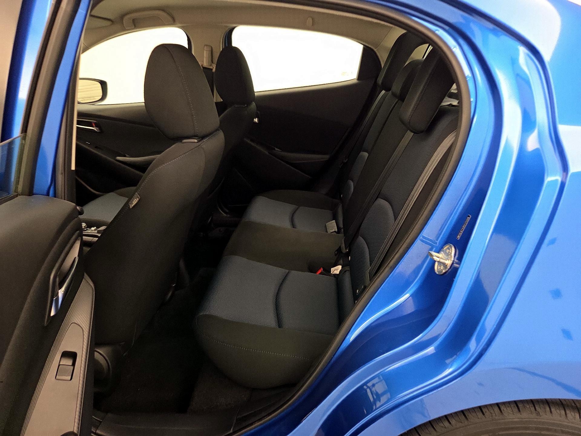 Thumbnail: 2017 Toyota Yaris iA - 19