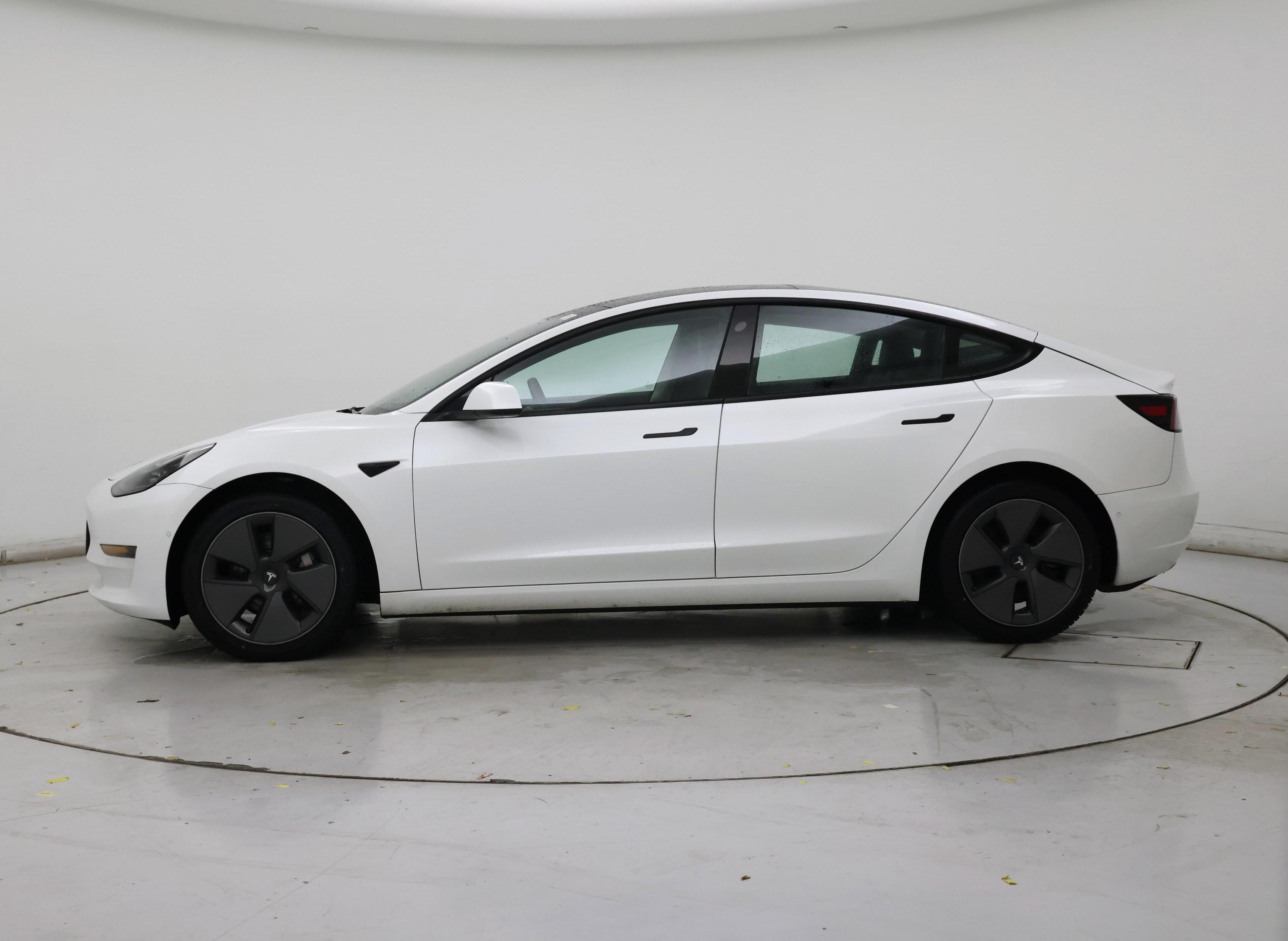 Thumbnail: 2022 Tesla Model 3 - 3