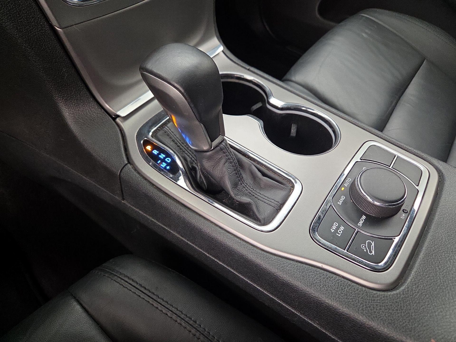 Thumbnail: 2018 Jeep Grand Cherokee - 18