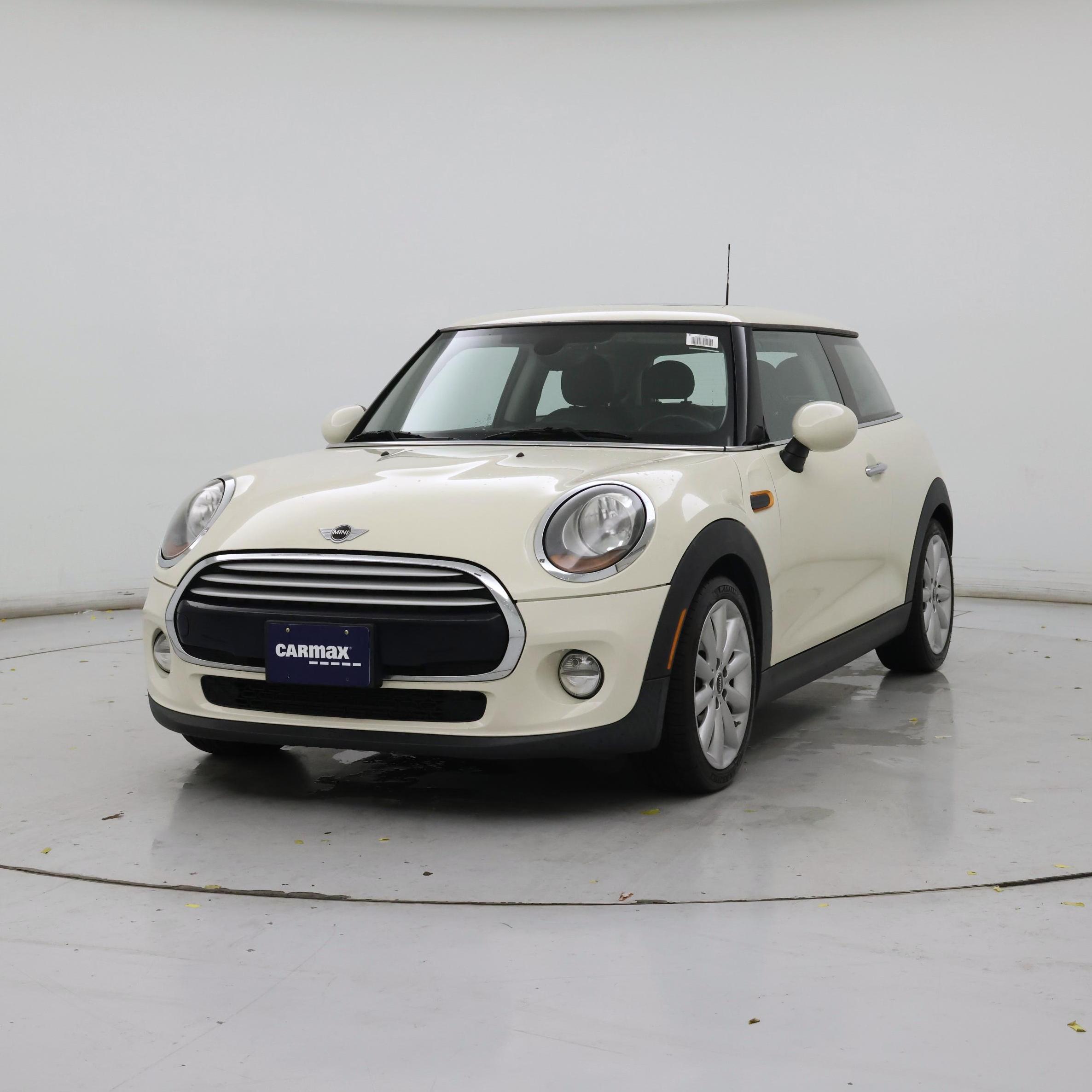 Thumbnail: 2015 MINI Cooper Hardtop - 4