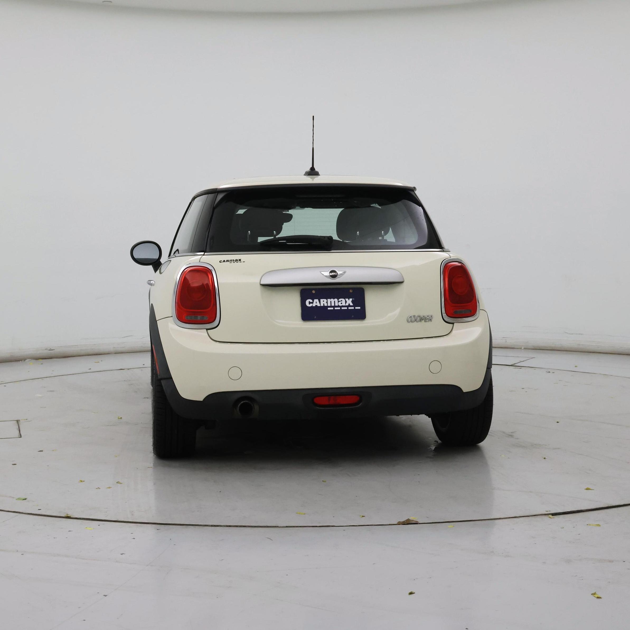Thumbnail: 2015 MINI Cooper Hardtop - 6