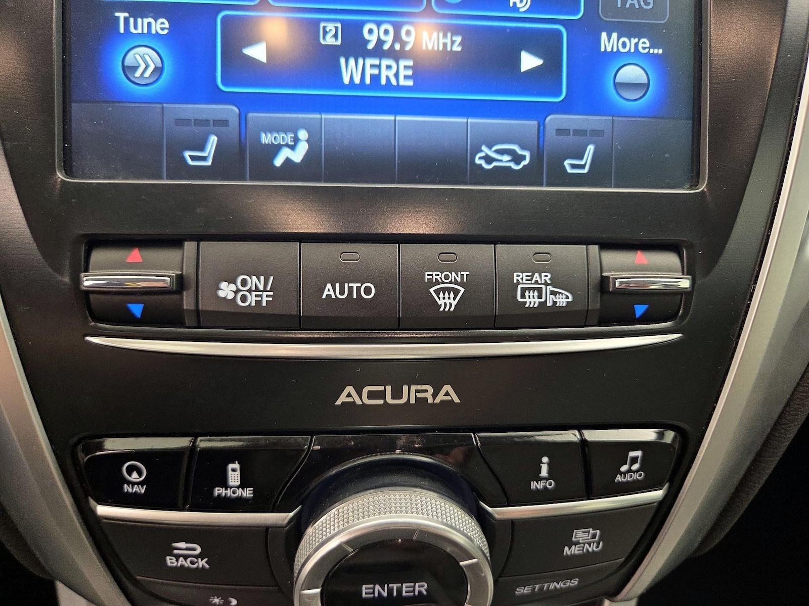 2015 Acura TLX Technology Package - Photo 17