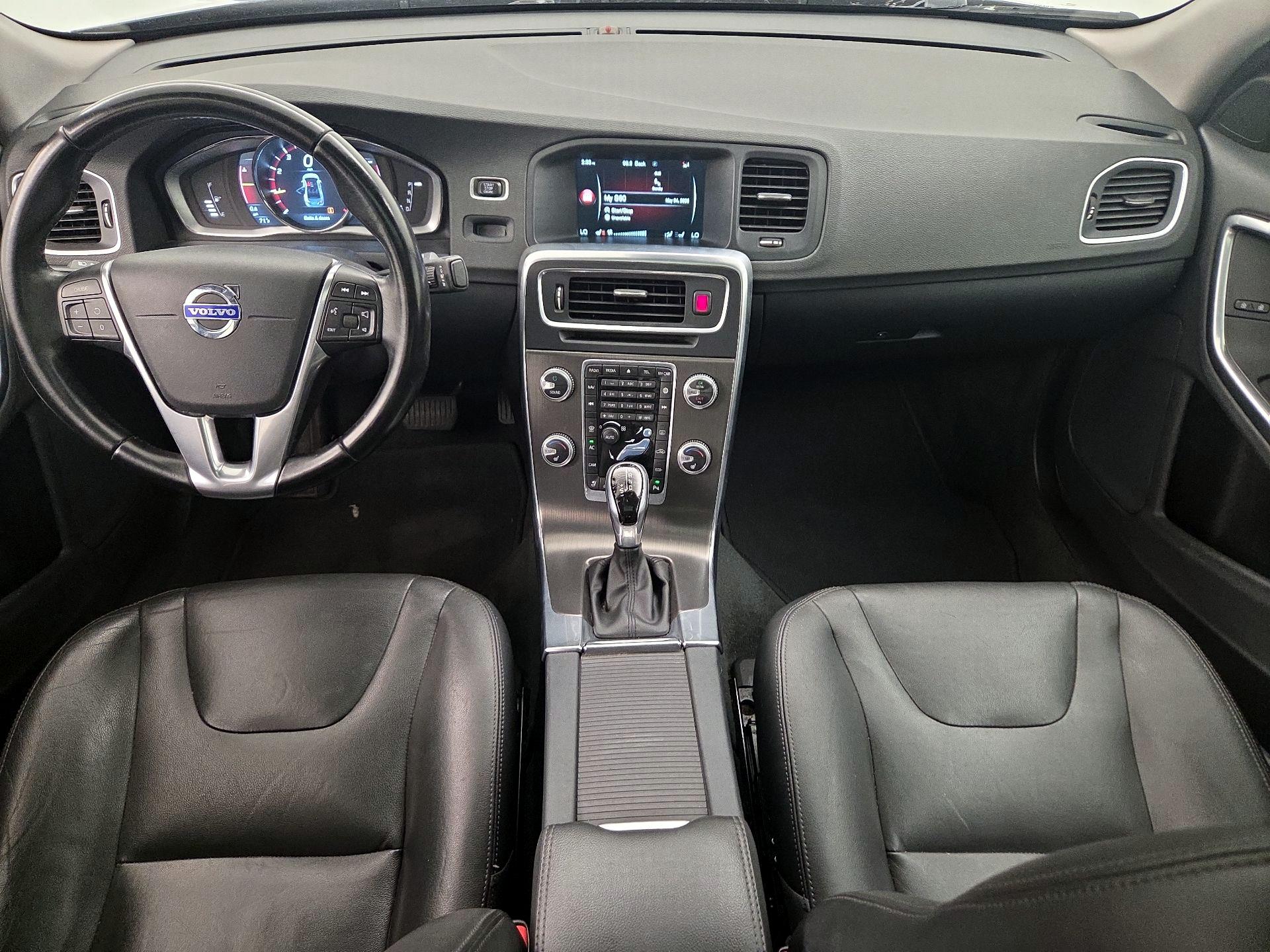 Thumbnail: 2015 Volvo S60 - 9