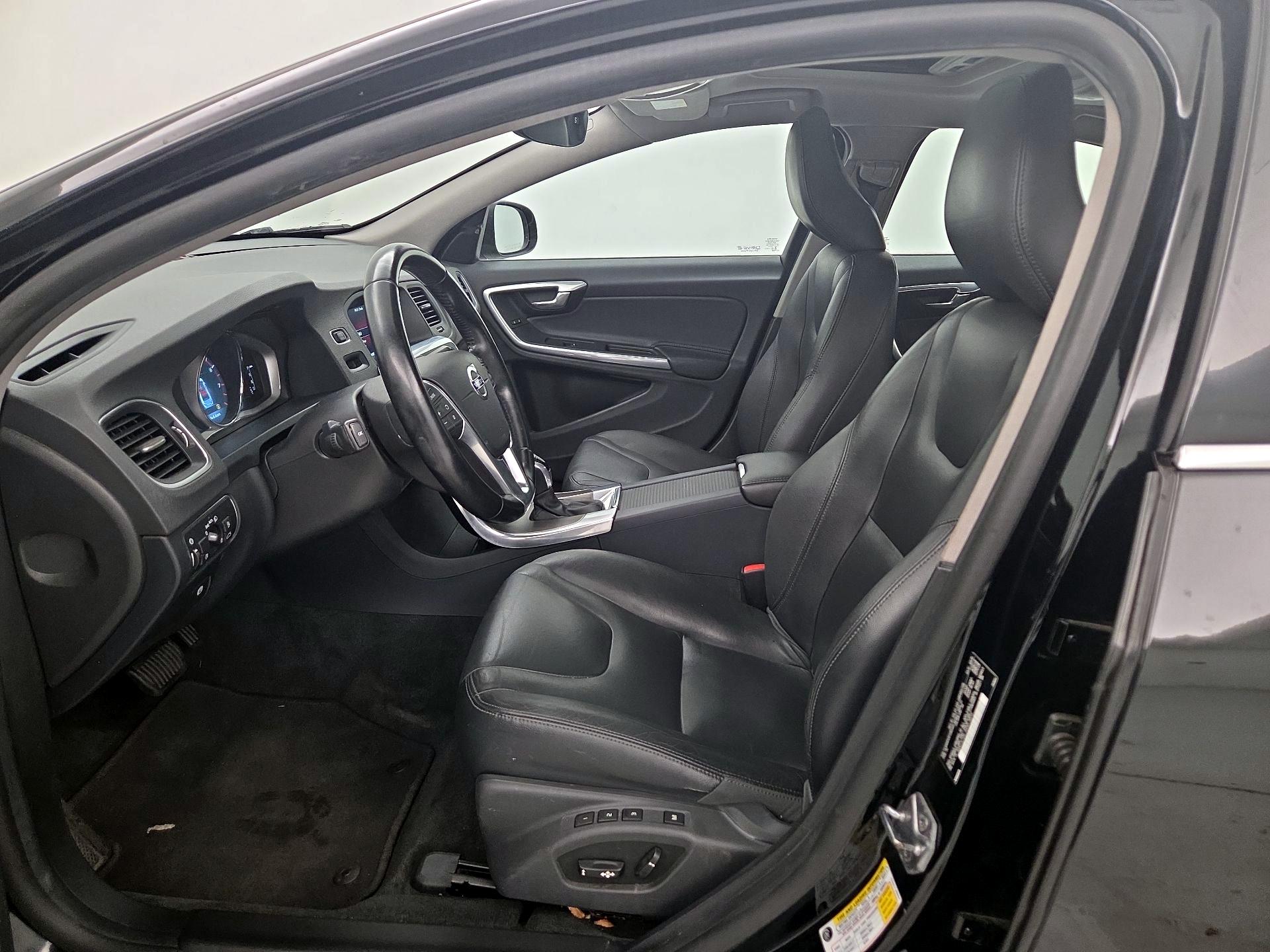 Thumbnail: 2015 Volvo S60 - 11