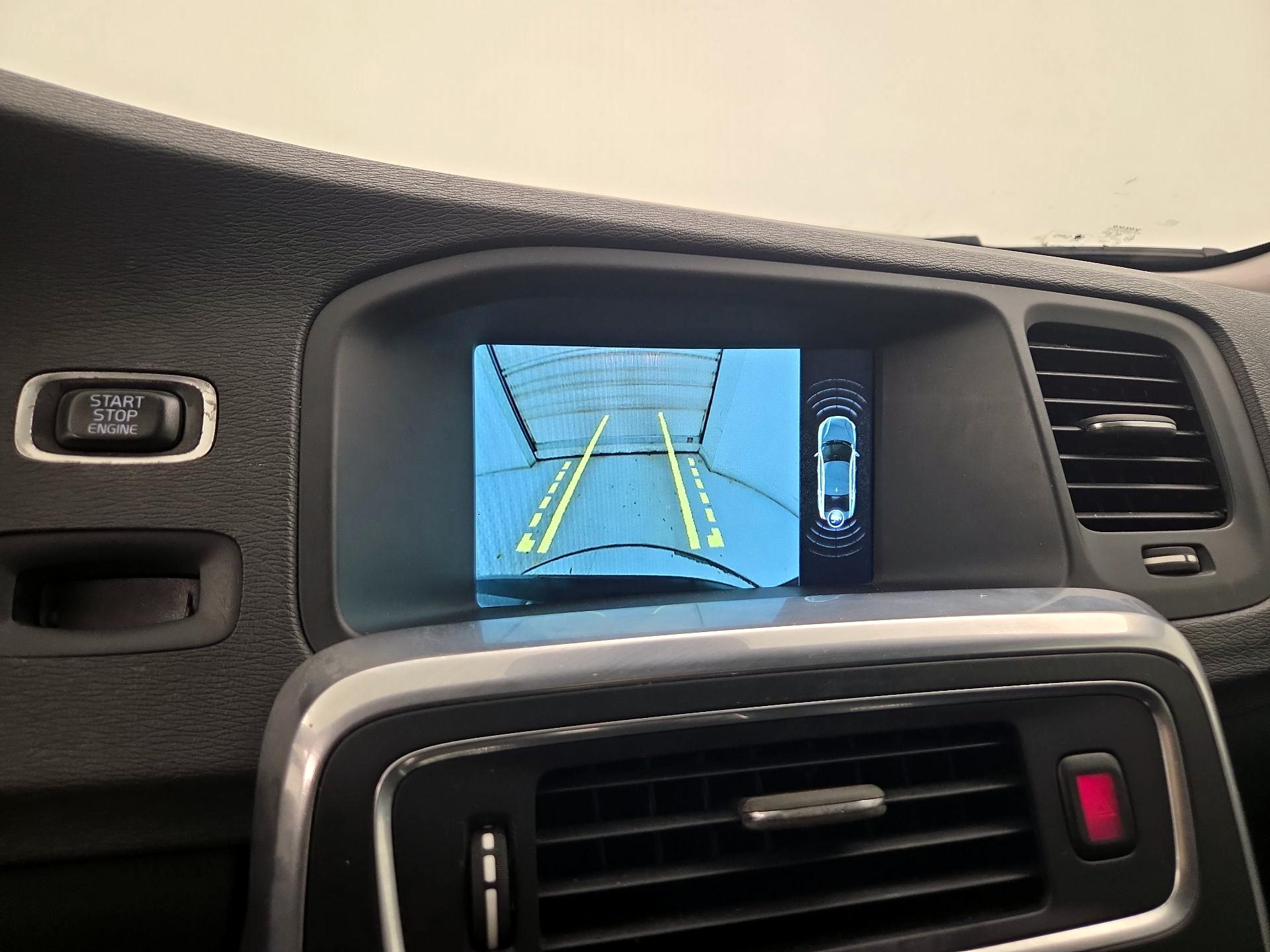 Thumbnail: 2015 Volvo S60 - 14