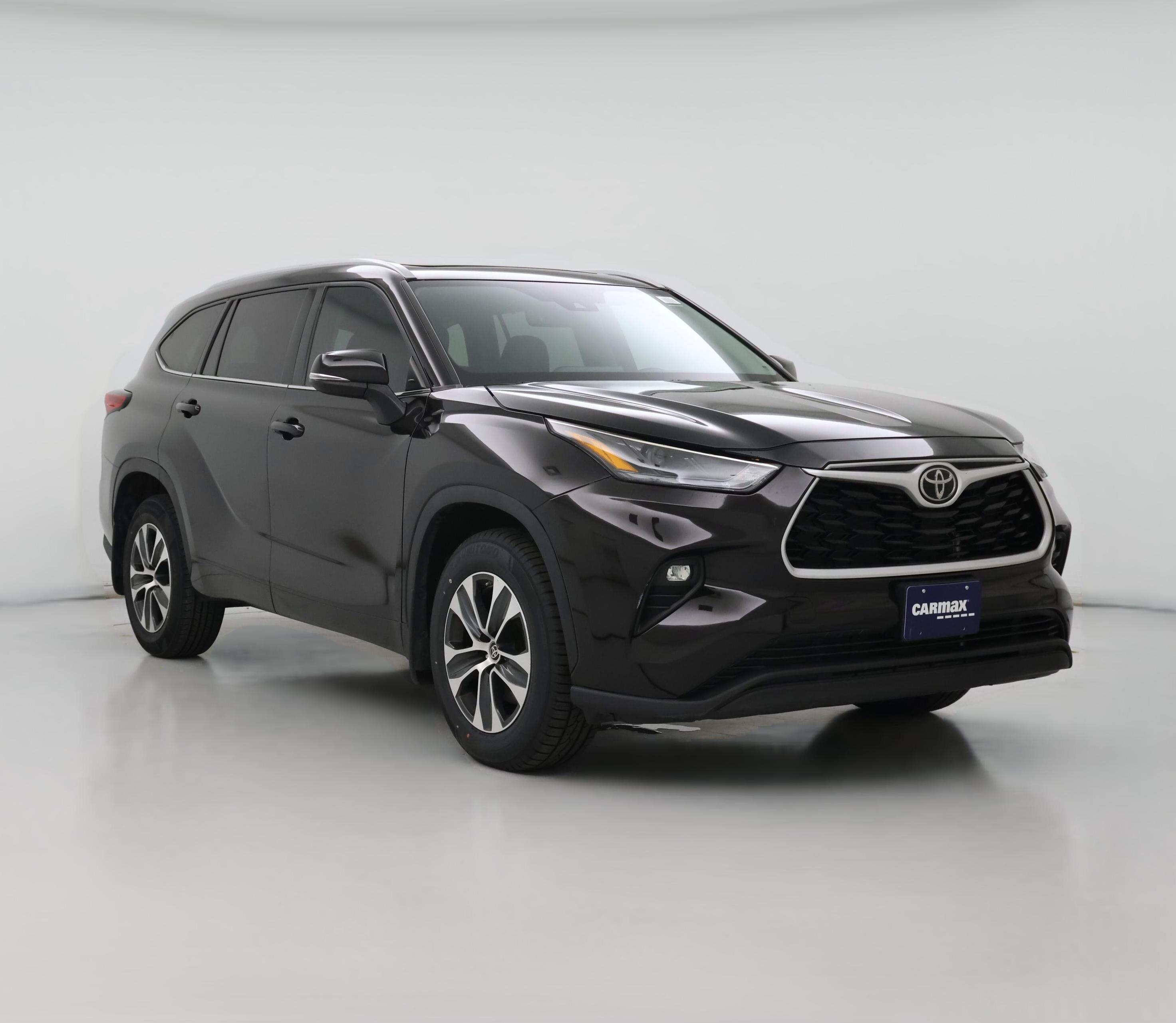 Thumbnail: 2022 Toyota Highlander - 1