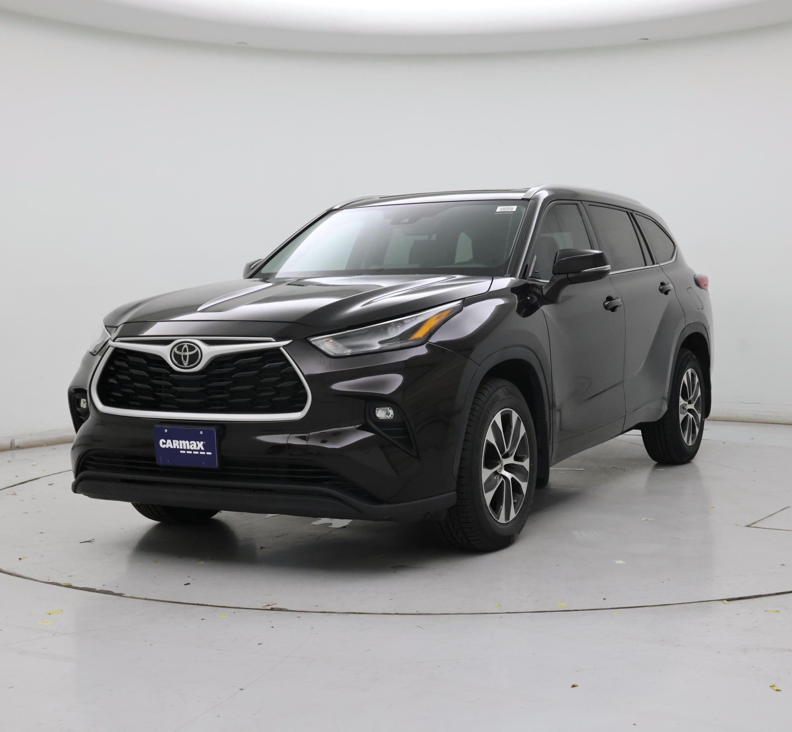 Thumbnail: 2022 Toyota Highlander - 4