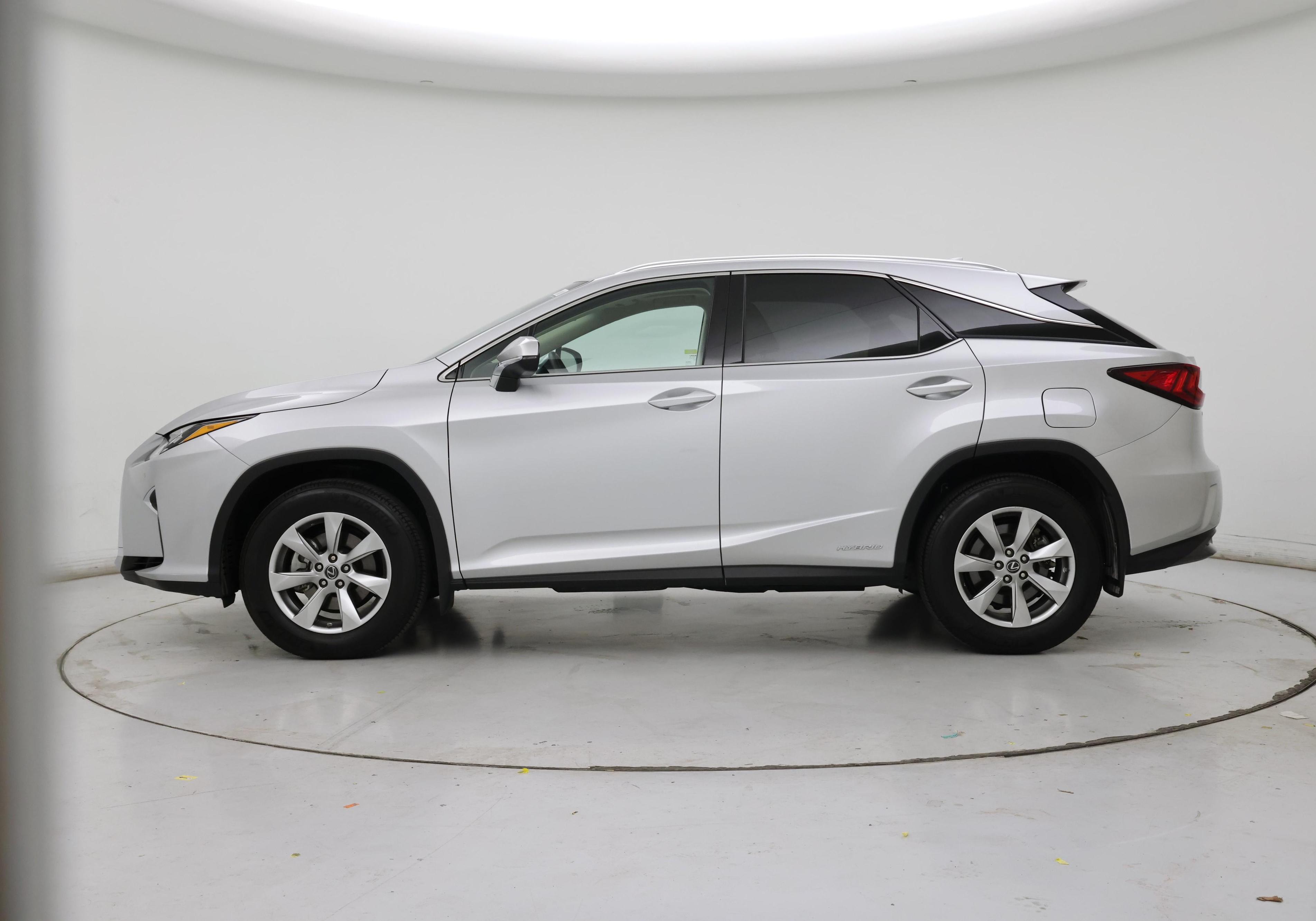 Thumbnail: 2019 Lexus RX - 3