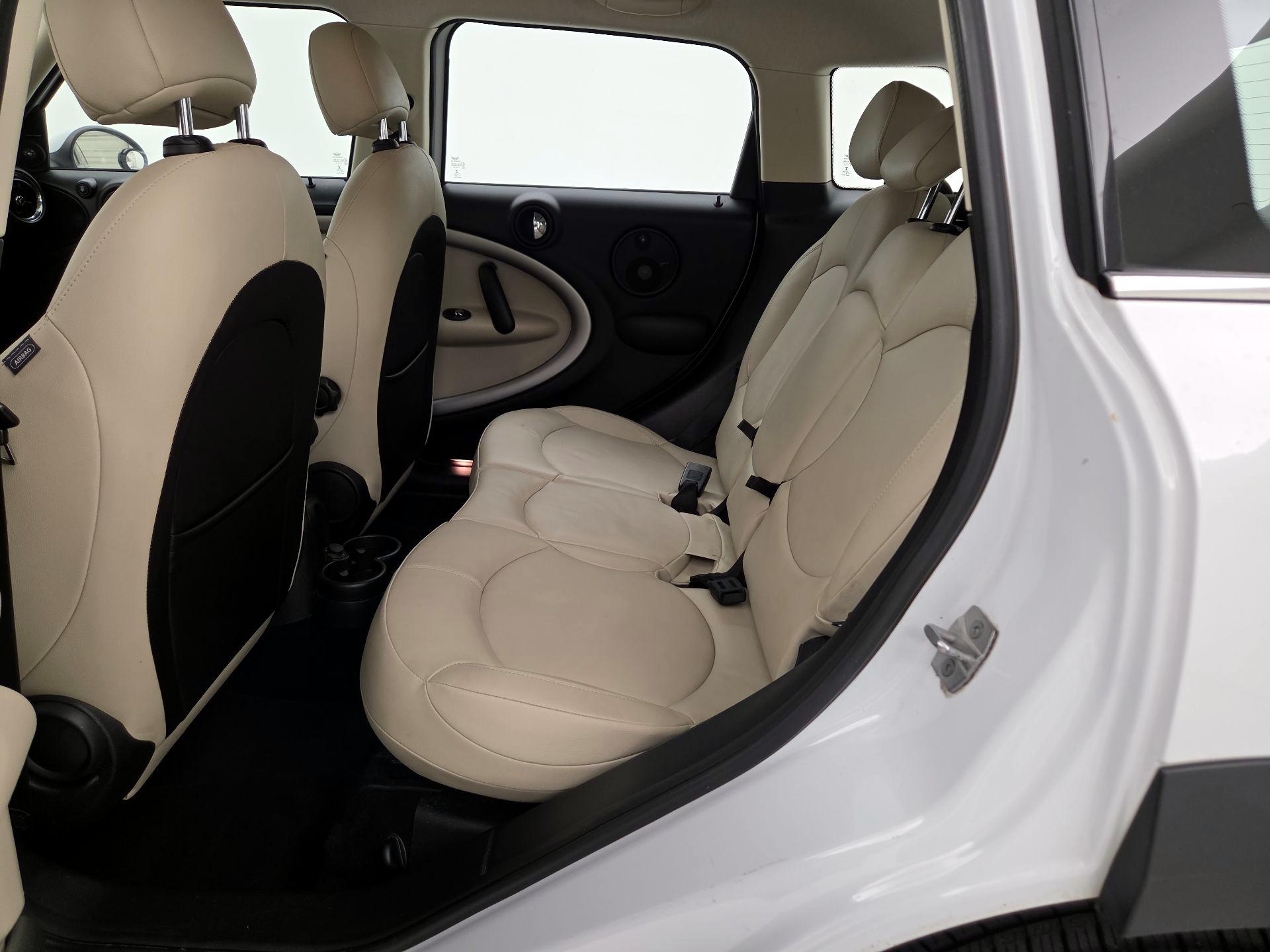 Thumbnail: 2016 MINI Cooper Countryman - 17
