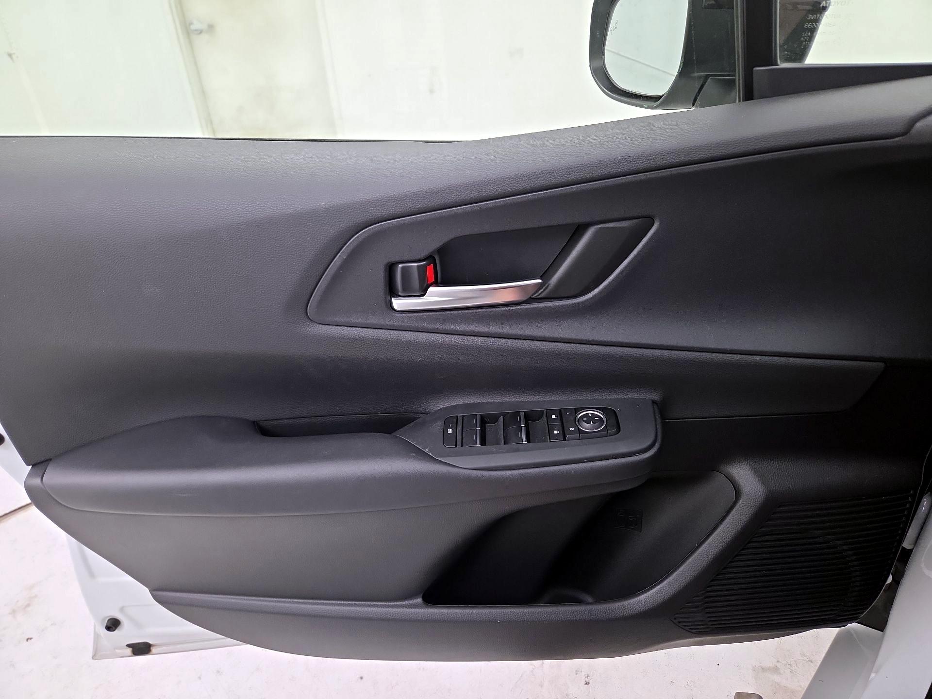 Thumbnail: 2024 Toyota Prius Prime - 12