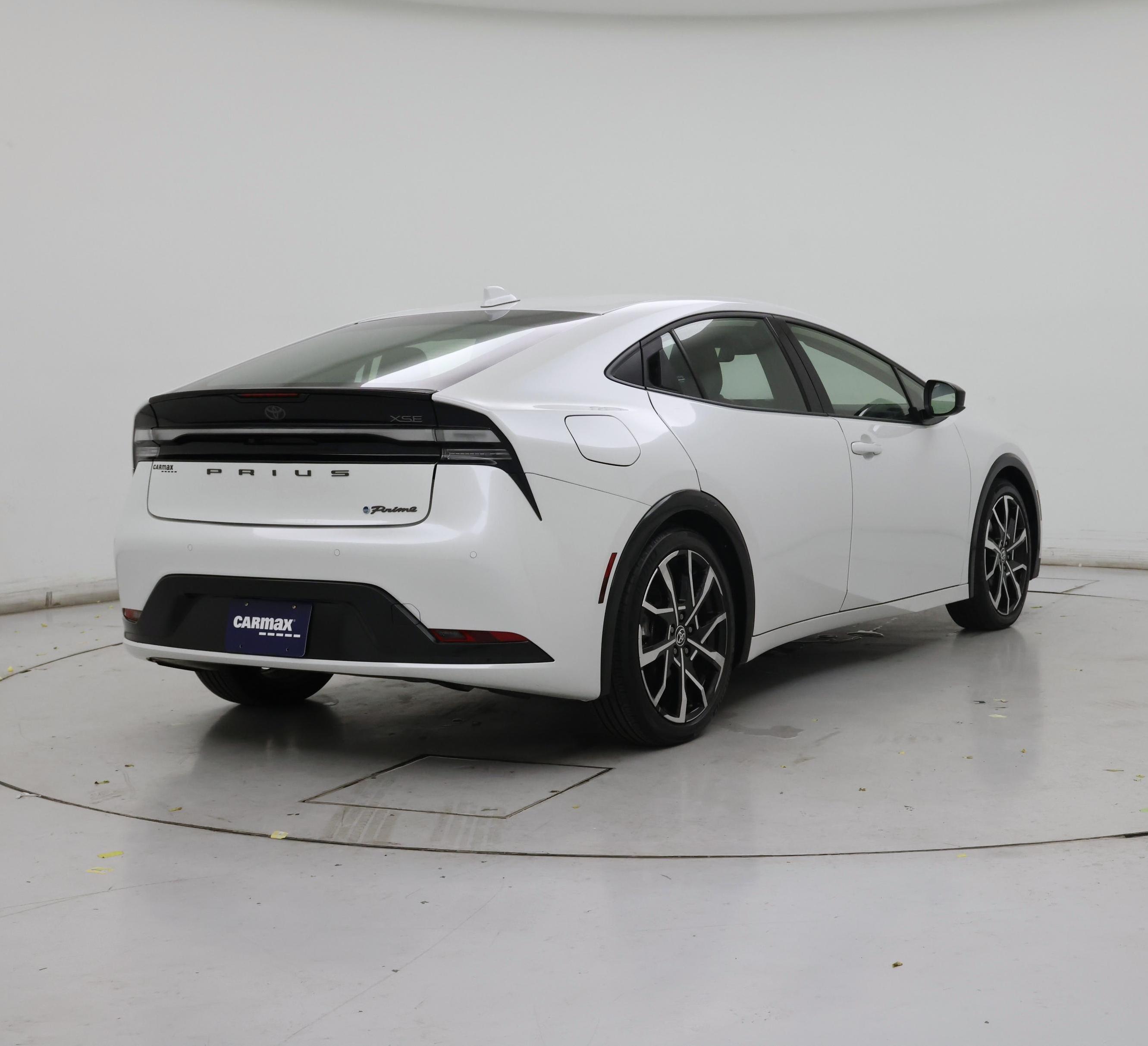 Thumbnail: 2024 Toyota Prius Prime - 8