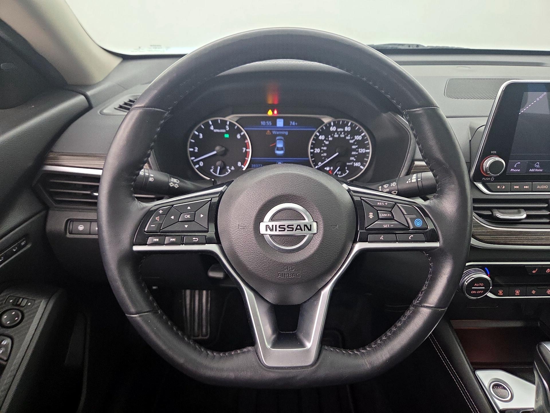 Thumbnail: 2019 Nissan Altima - 10