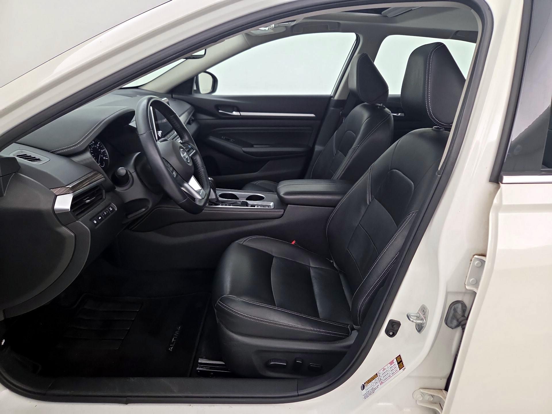 Thumbnail: 2019 Nissan Altima - 11