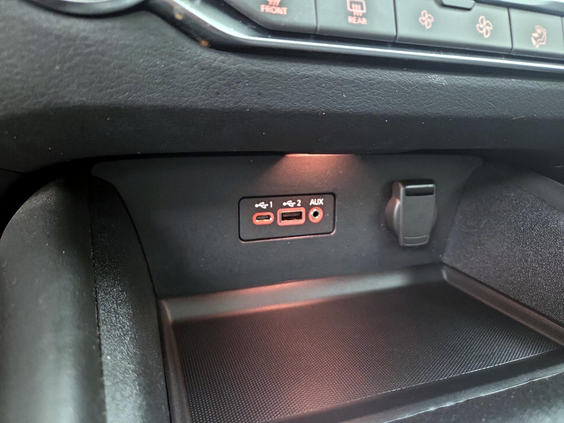 Thumbnail: 2019 Nissan Altima - 19