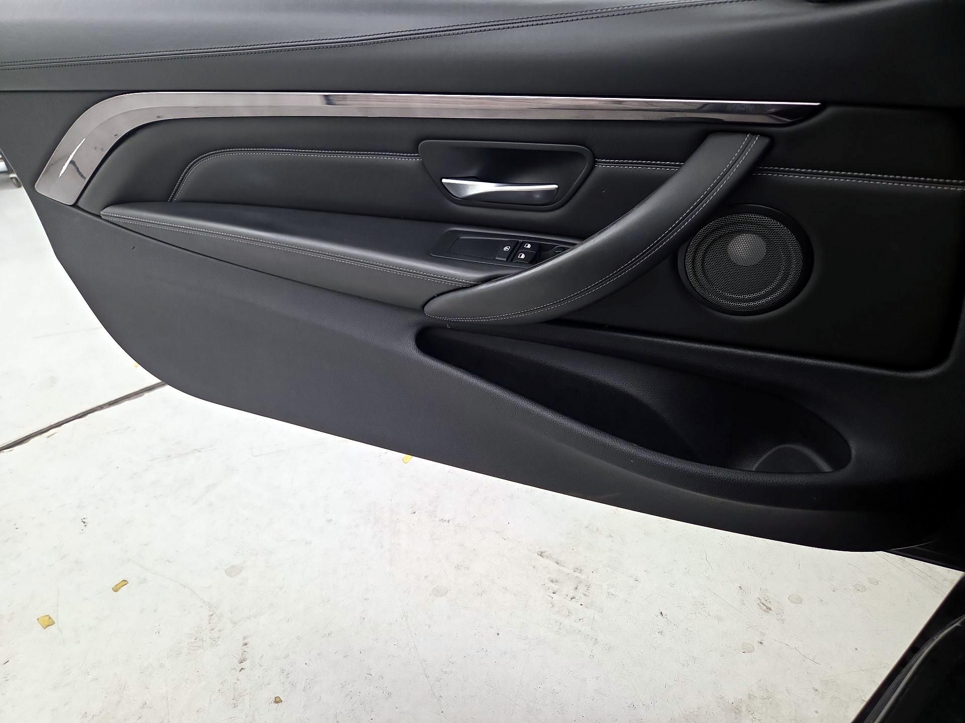 Thumbnail: 2015 BMW M4 - 12