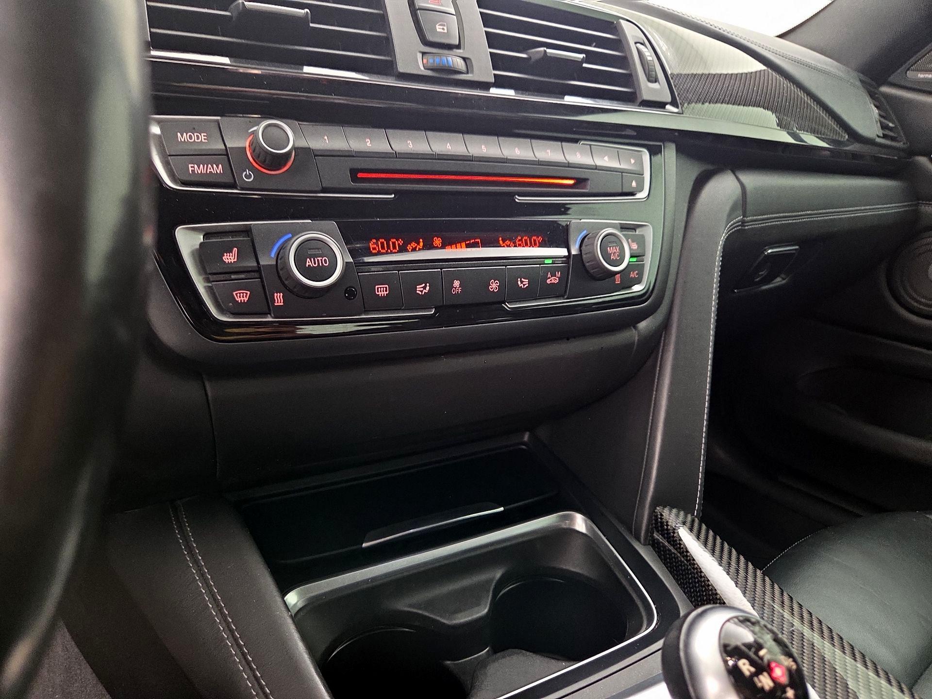 Thumbnail: 2015 BMW M4 - 17