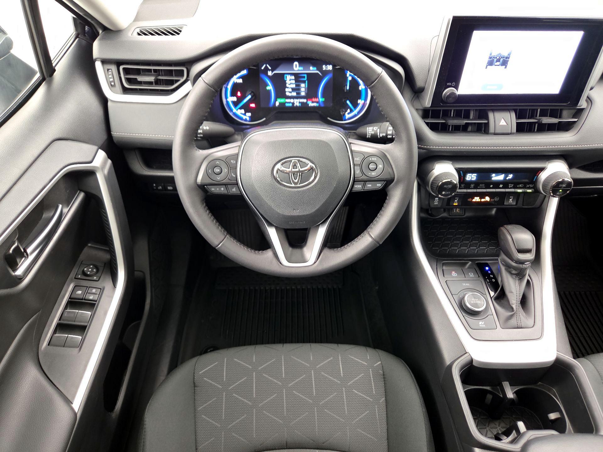 Thumbnail: 2024 Toyota RAV4 - 10