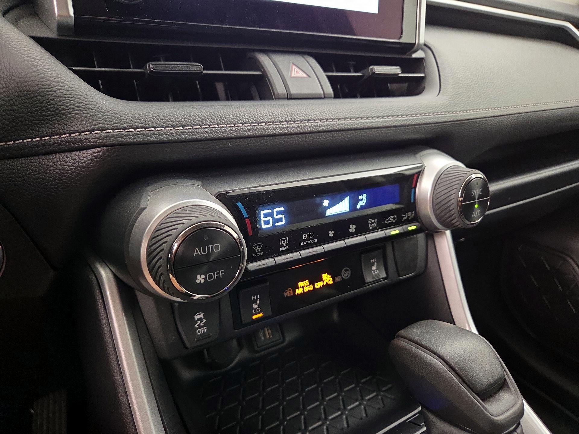 Thumbnail: 2024 Toyota RAV4 - 16