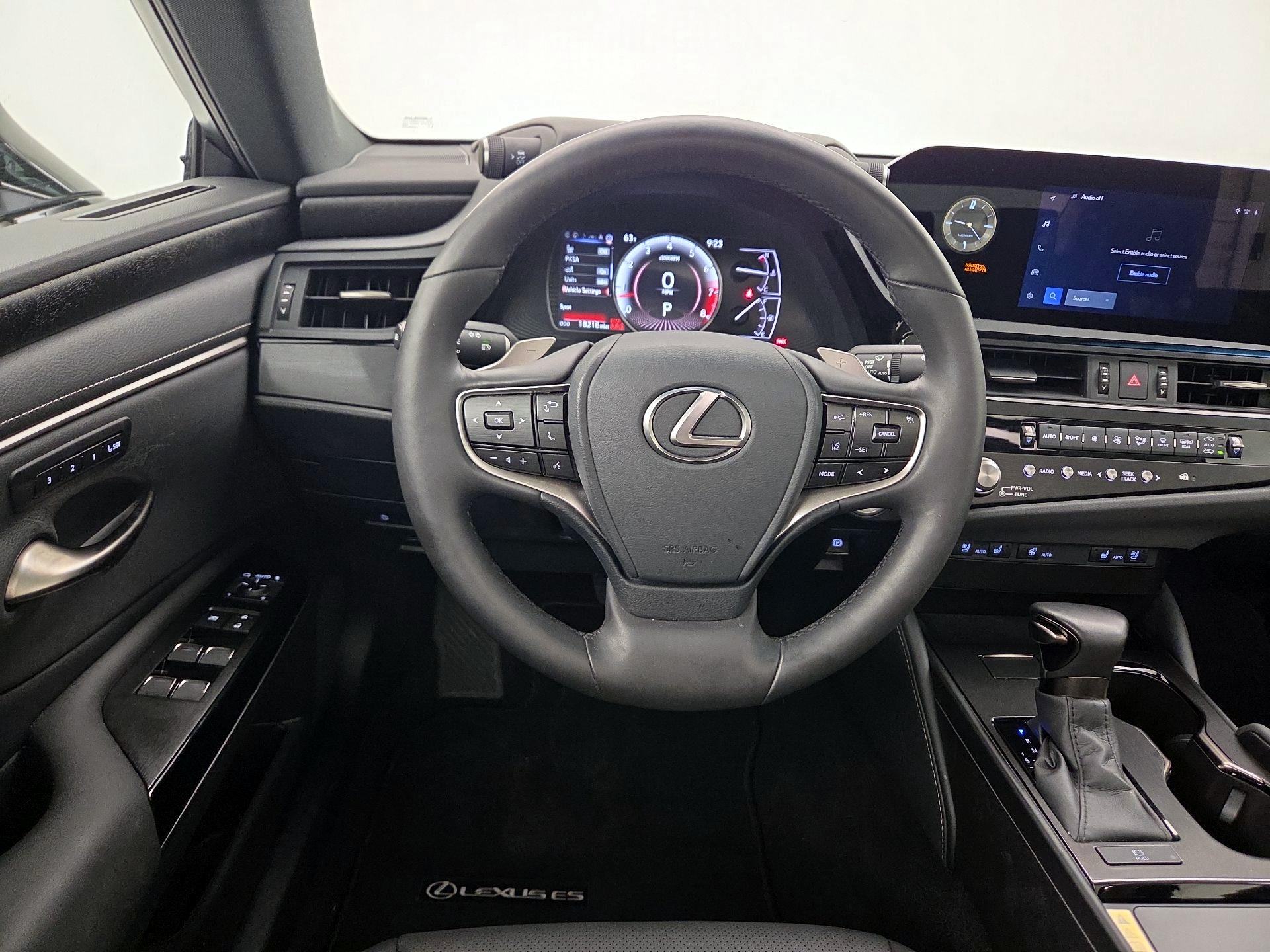 Thumbnail: 2024 Lexus ES - 10