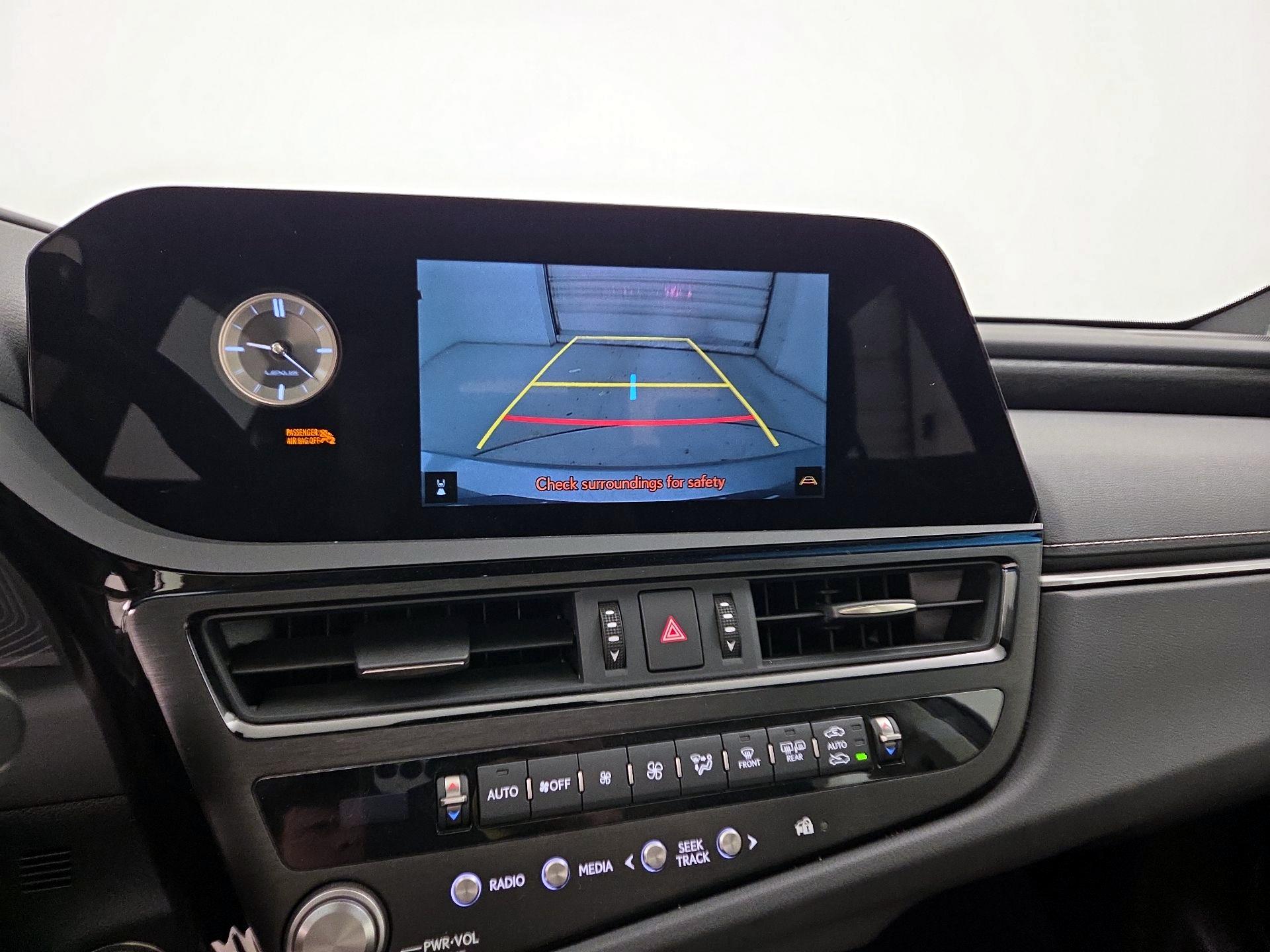 Thumbnail: 2024 Lexus ES - 13