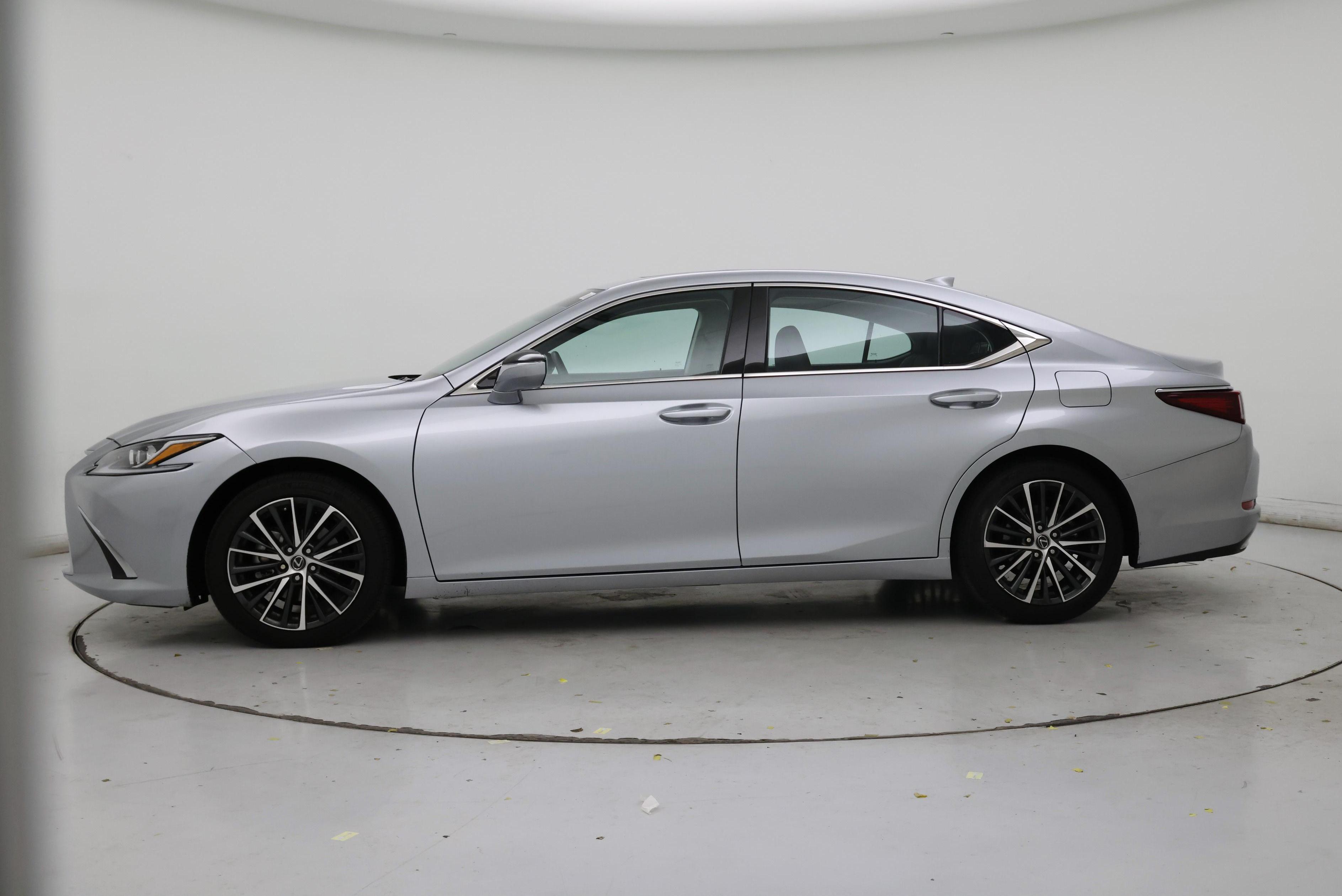 Thumbnail: 2024 Lexus ES - 3