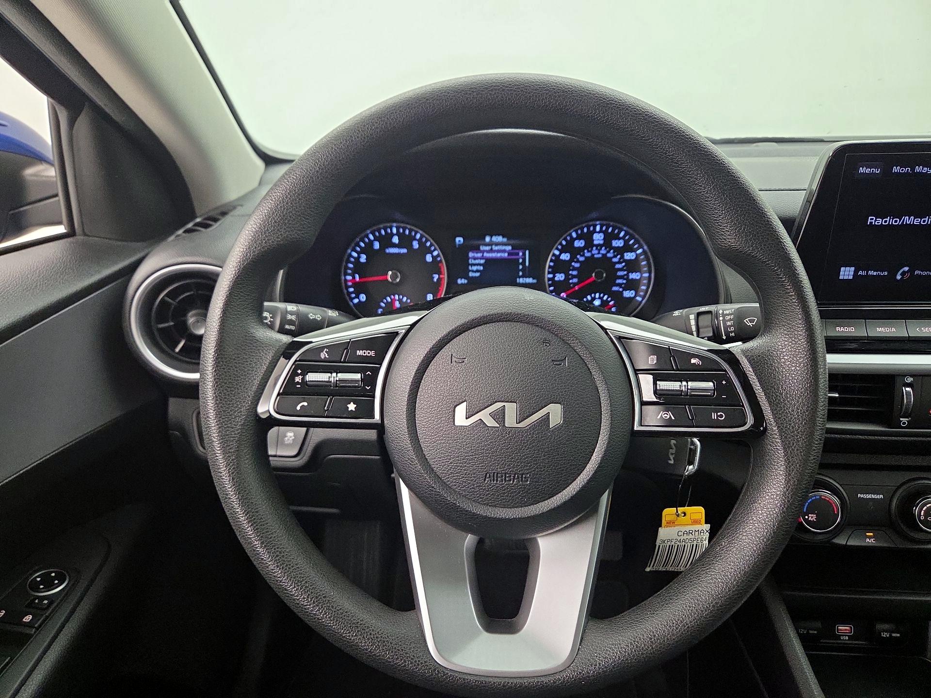 Thumbnail: 2023 Kia Forte - 10