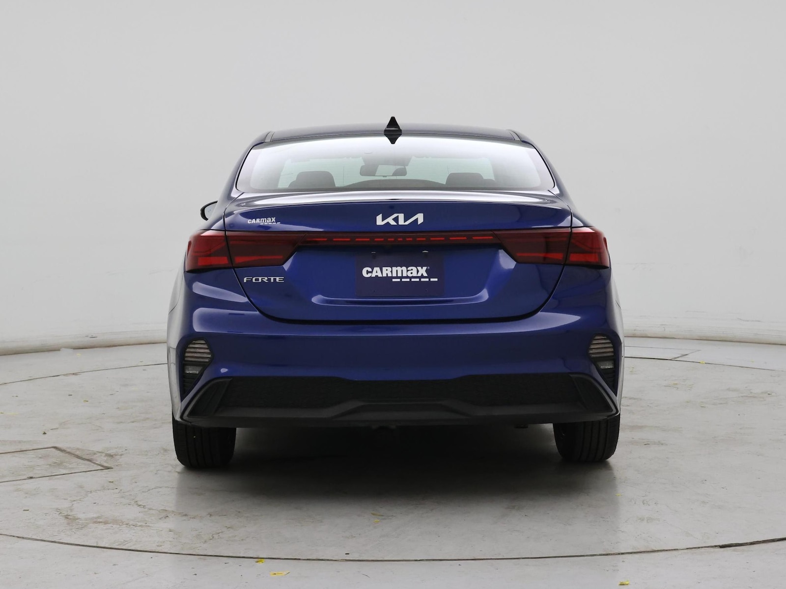 2023 Kia Forte LXS - Photo 7