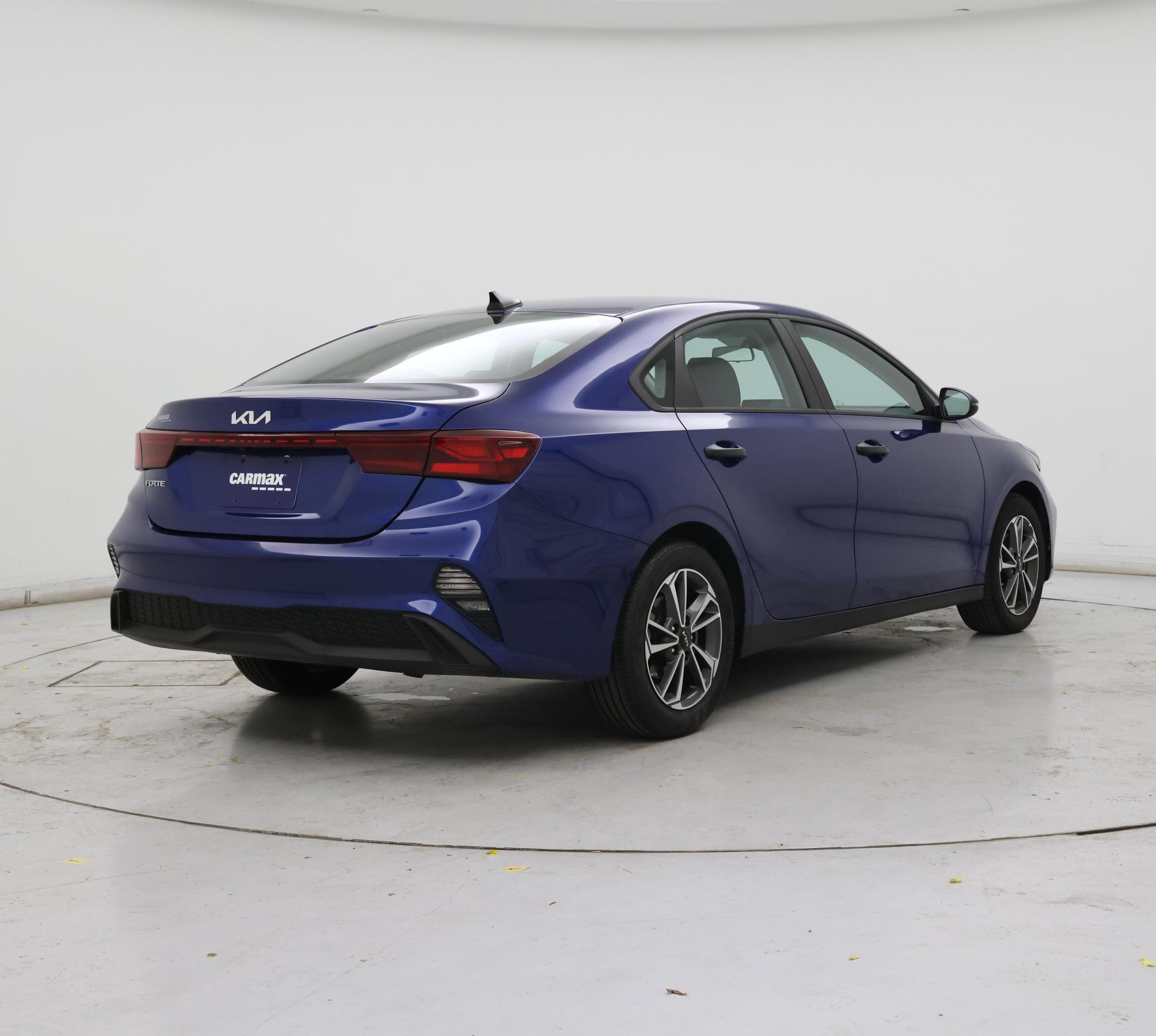 Thumbnail: 2023 Kia Forte - 8