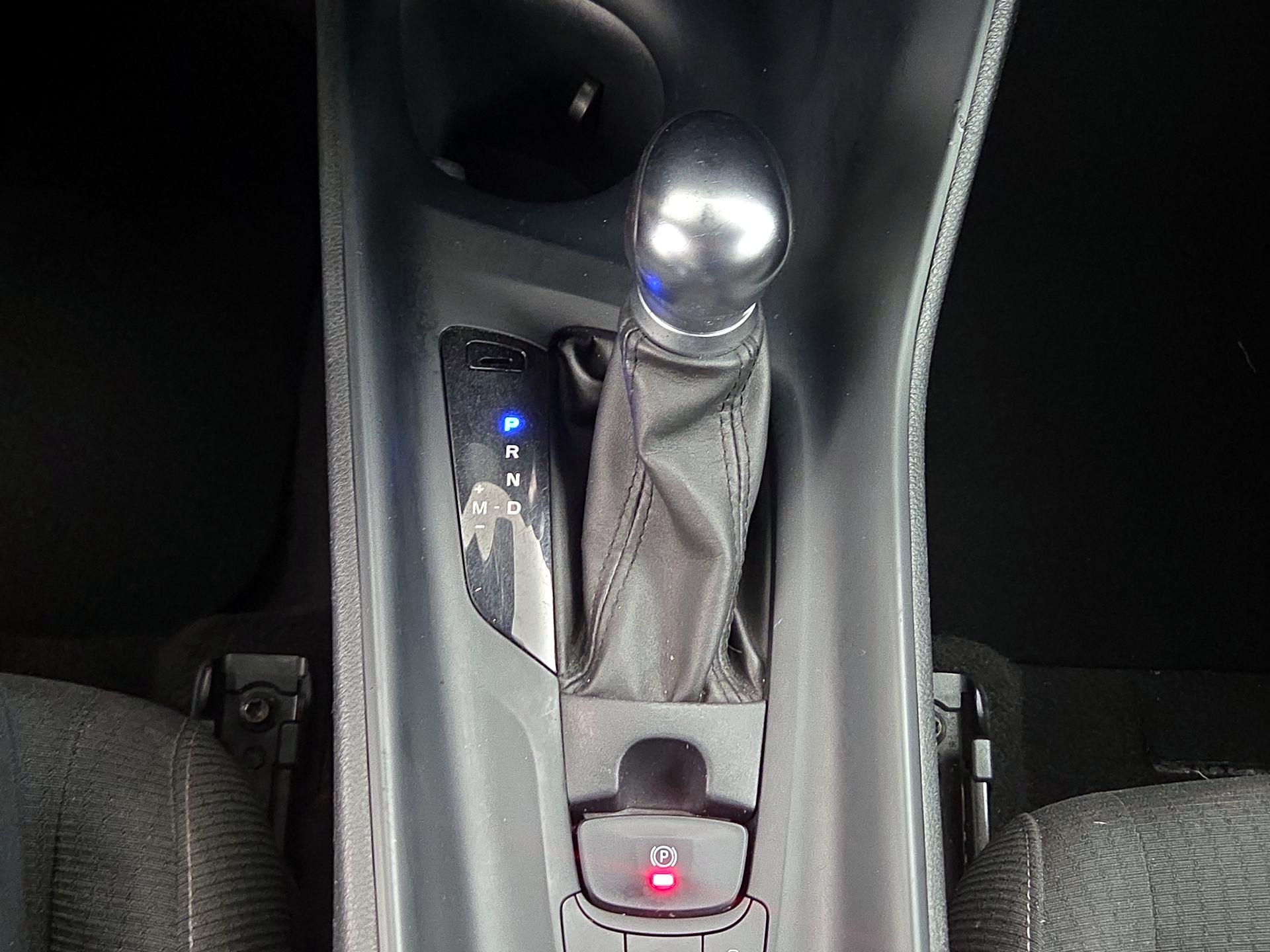 Thumbnail: 2019 Toyota C-HR - 17