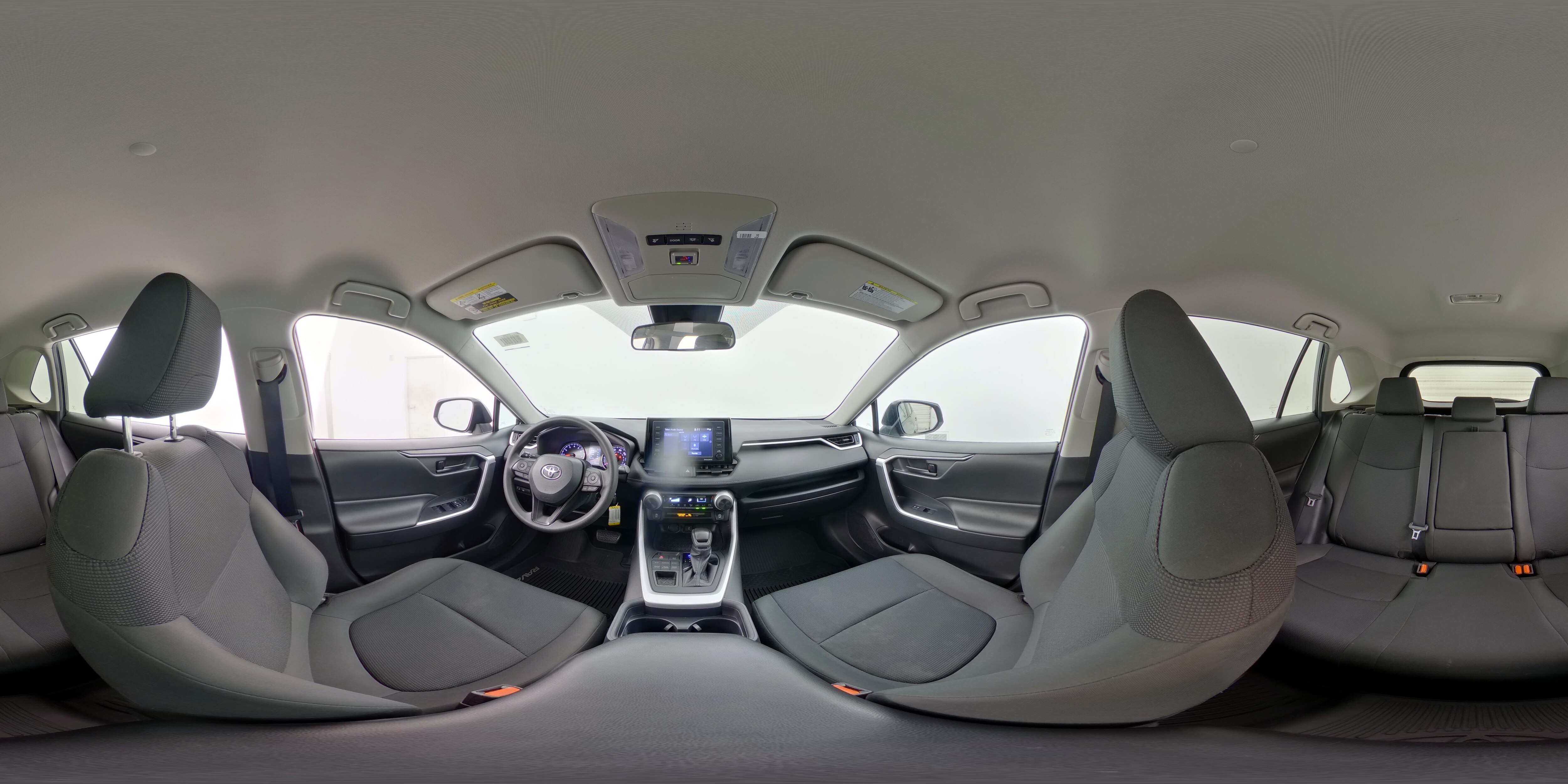 2021 Toyota RAV4 LE - Photo 24