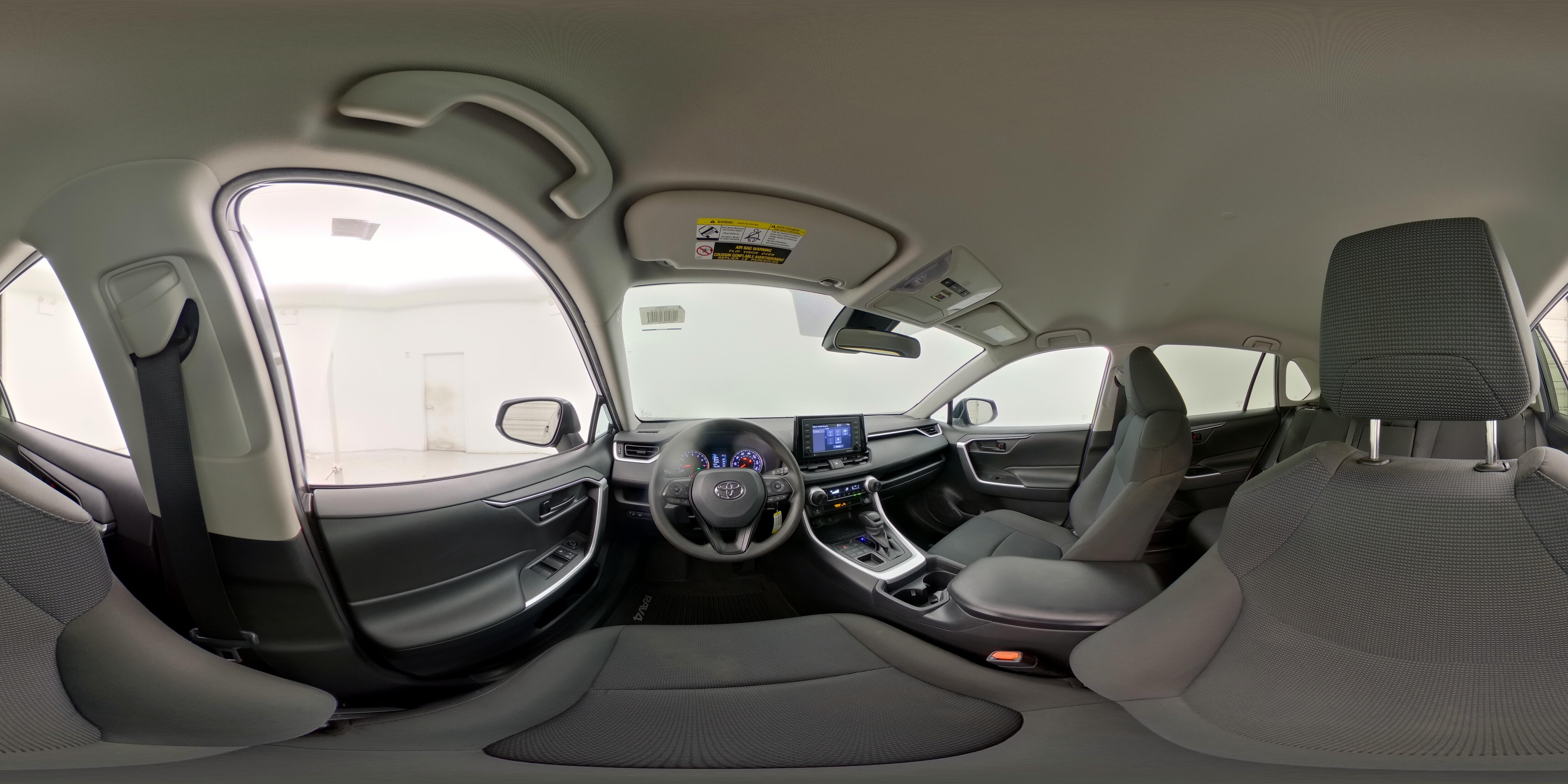 2021 Toyota RAV4 LE - Photo 26