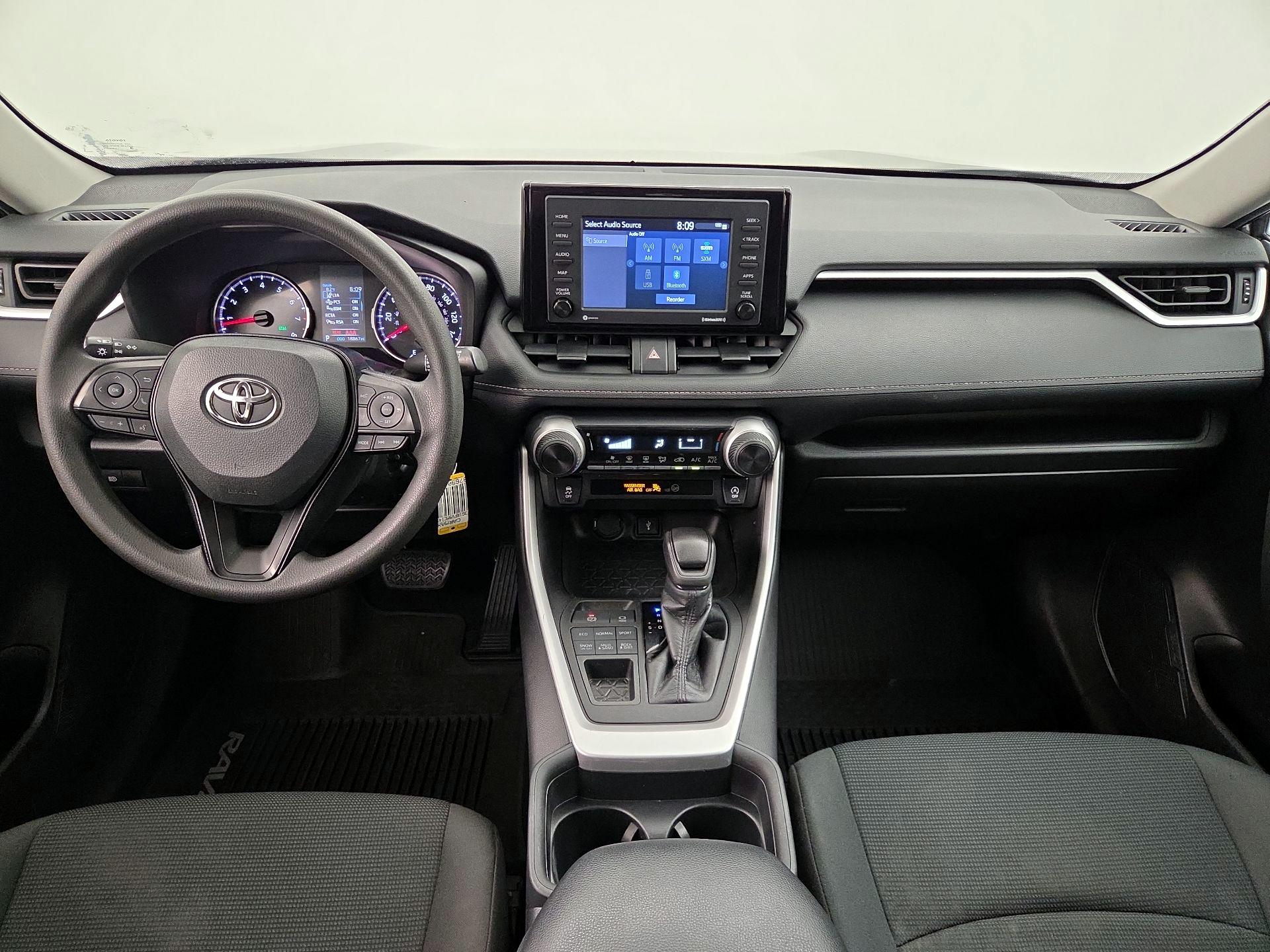 Thumbnail: 2021 Toyota RAV4 - 9