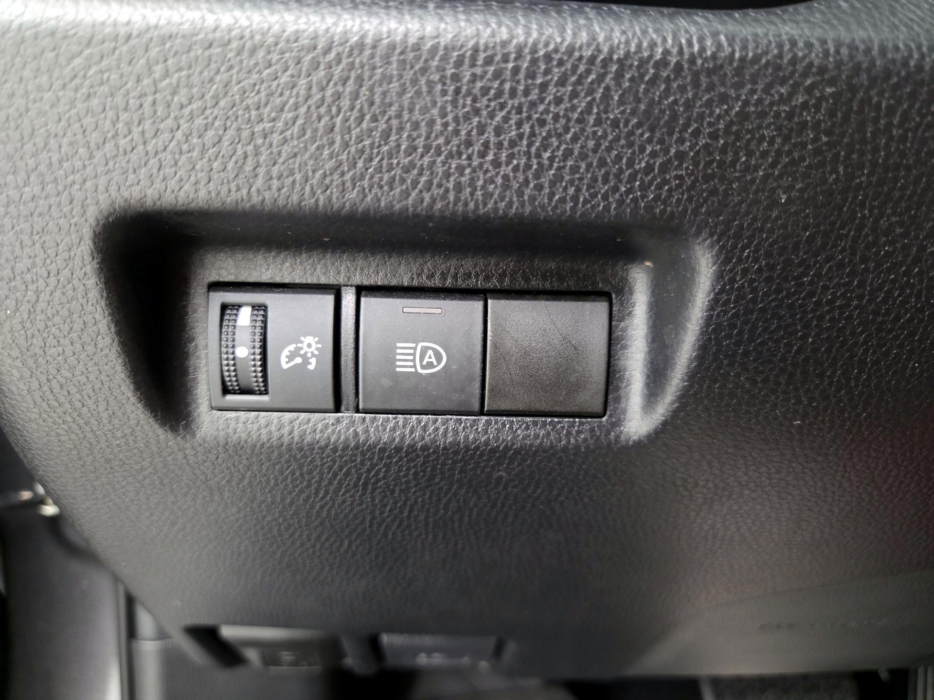 Thumbnail: 2021 Toyota RAV4 - 13