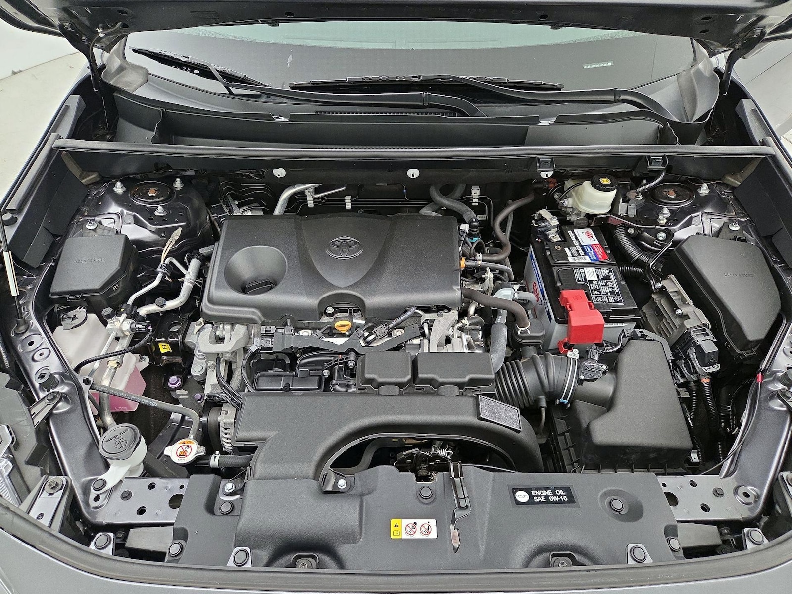 2021 Toyota RAV4 LE - Photo 22