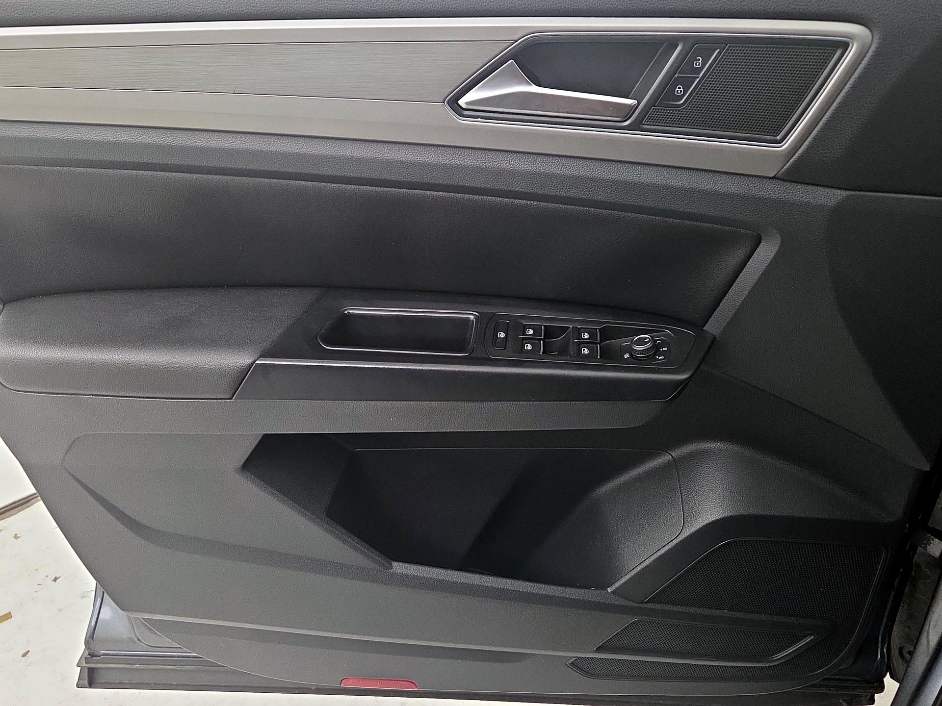 Thumbnail: 2019 Volkswagen Atlas - 12