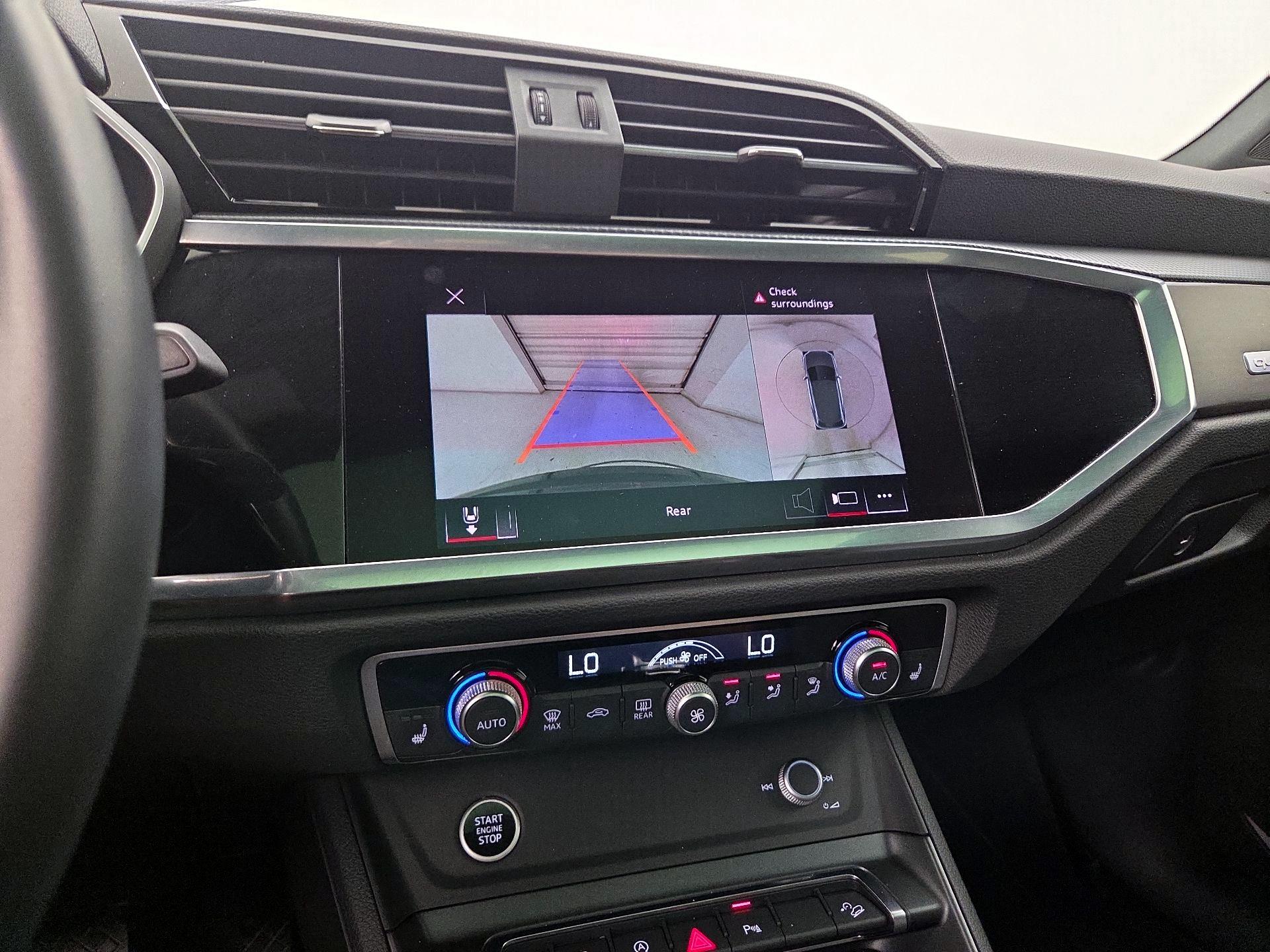 Thumbnail: 2022 Audi Q3 - 14