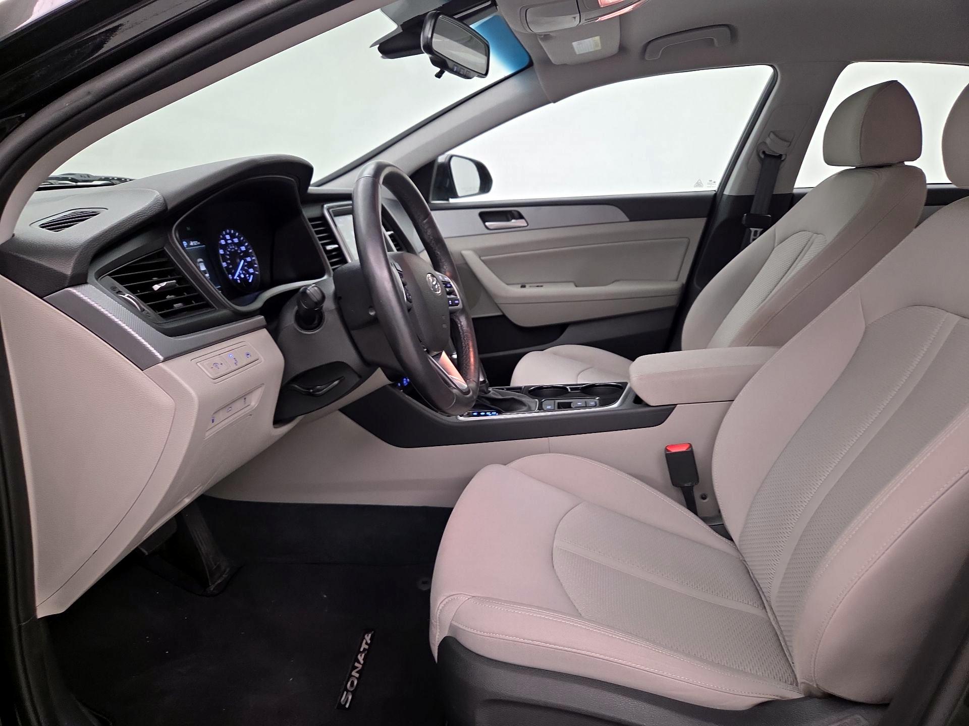 Thumbnail: 2019 Hyundai Sonata - 11