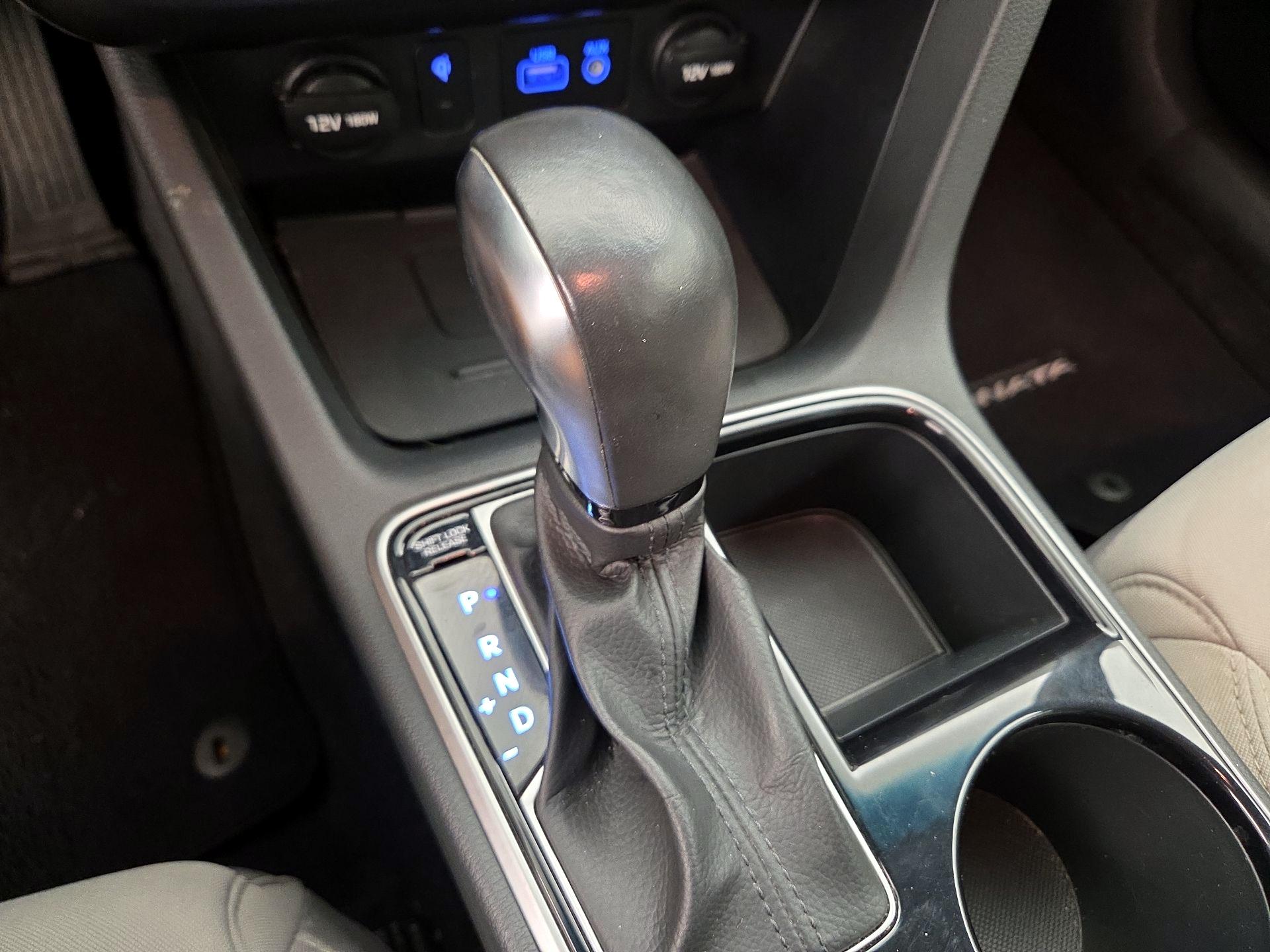 Thumbnail: 2019 Hyundai Sonata - 17