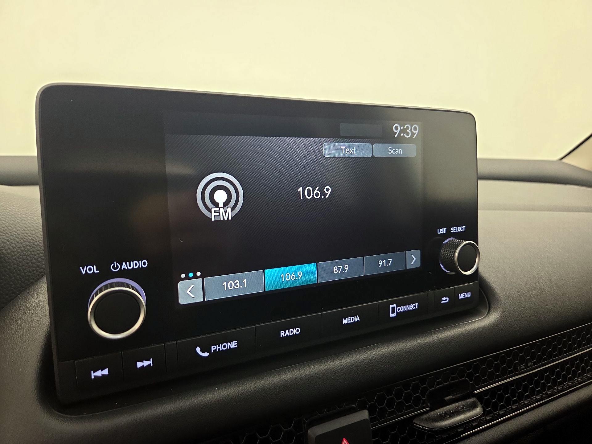Thumbnail: 2023 Honda HR-V - 14