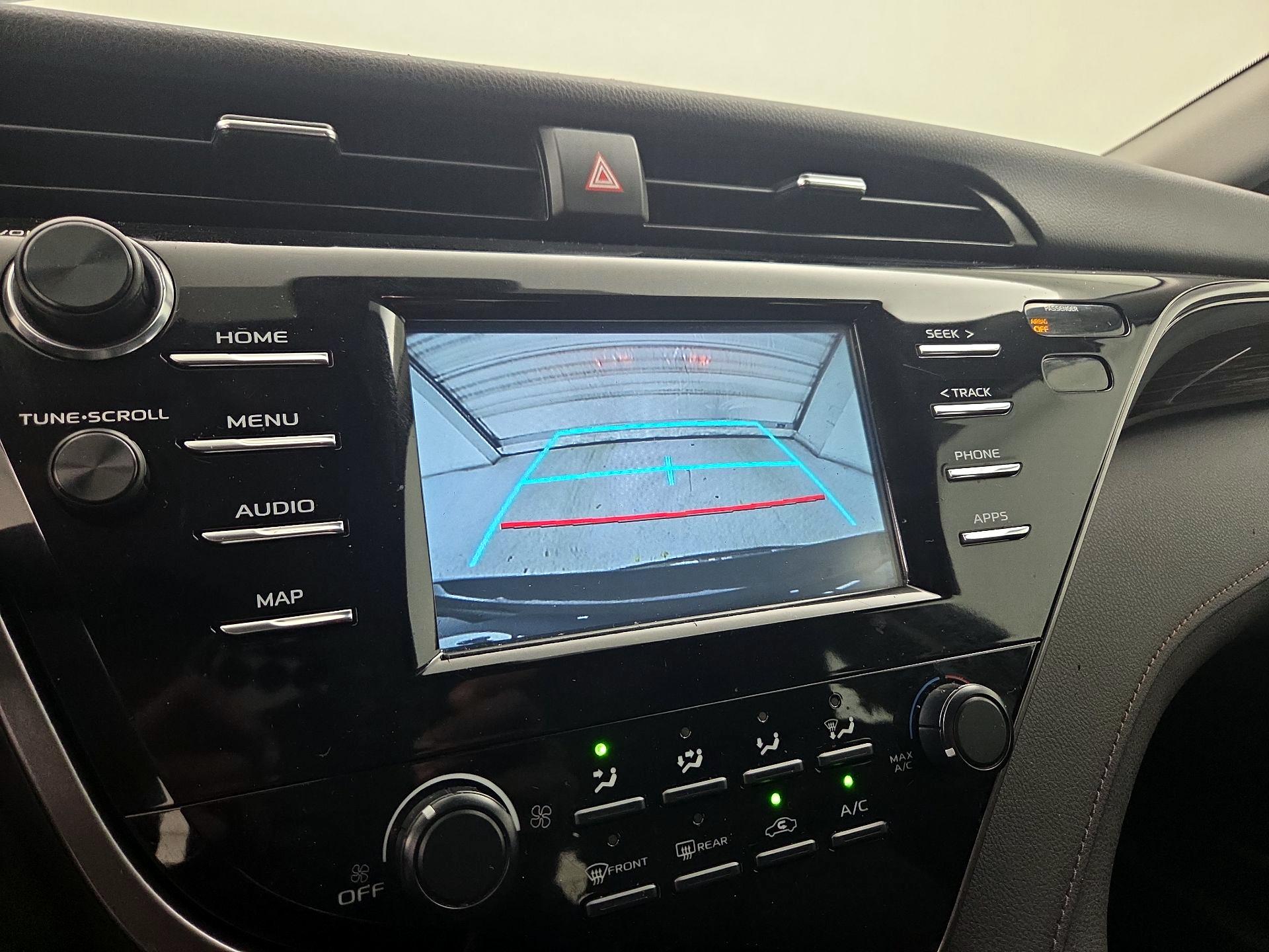 Thumbnail: 2019 Toyota Camry - 14