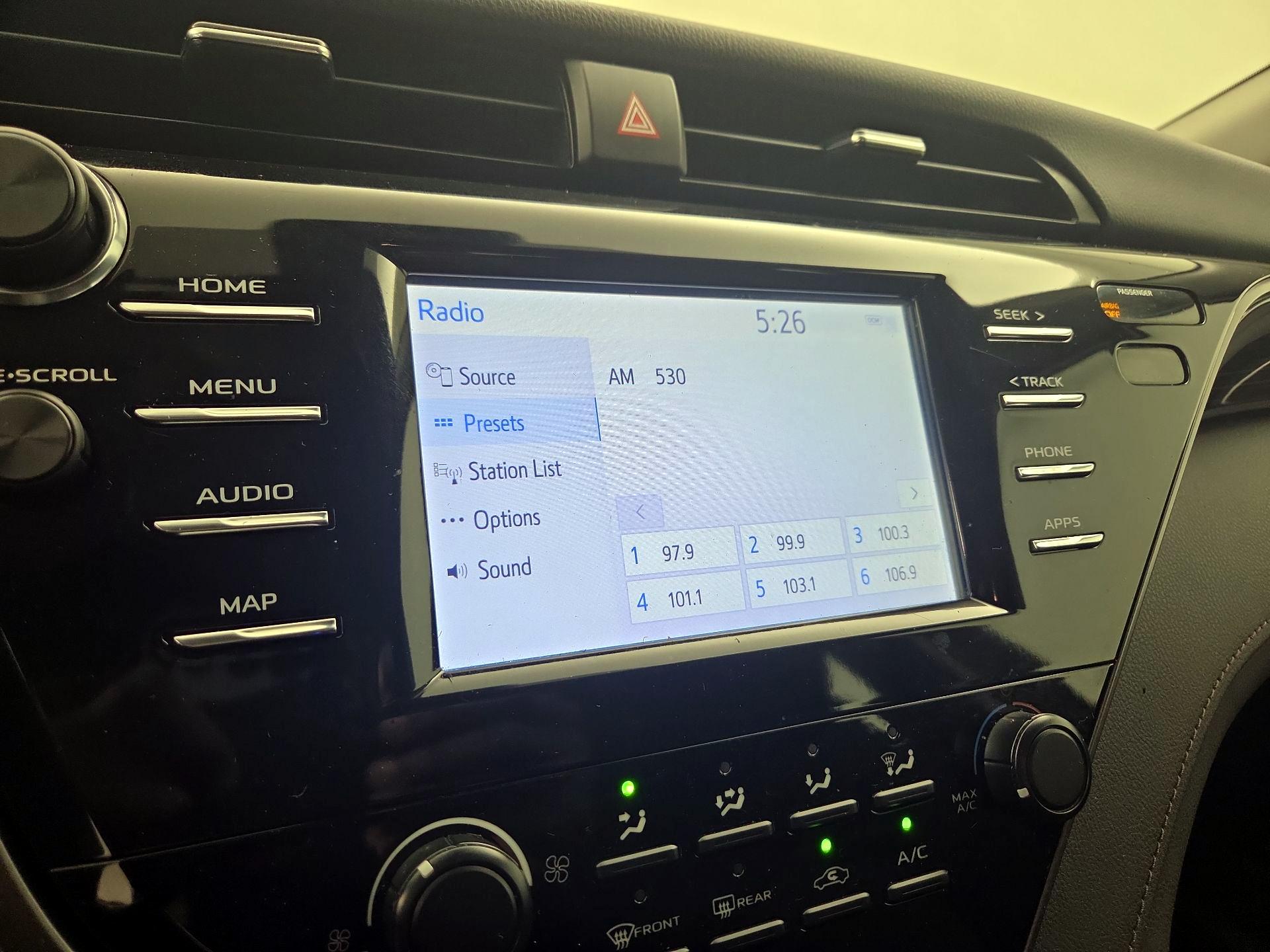 Thumbnail: 2019 Toyota Camry - 15