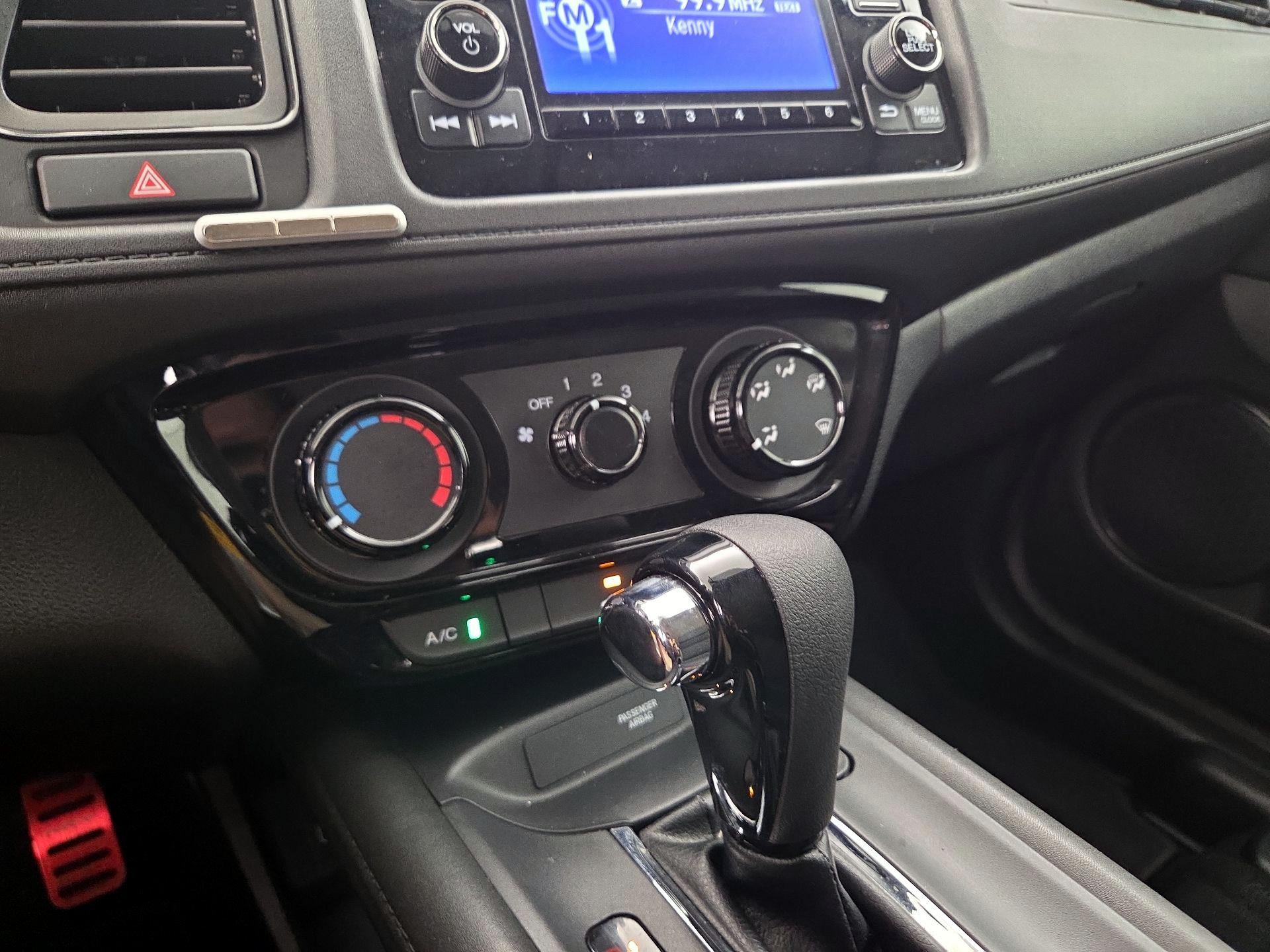 Thumbnail: 2019 Honda HR-V - 16