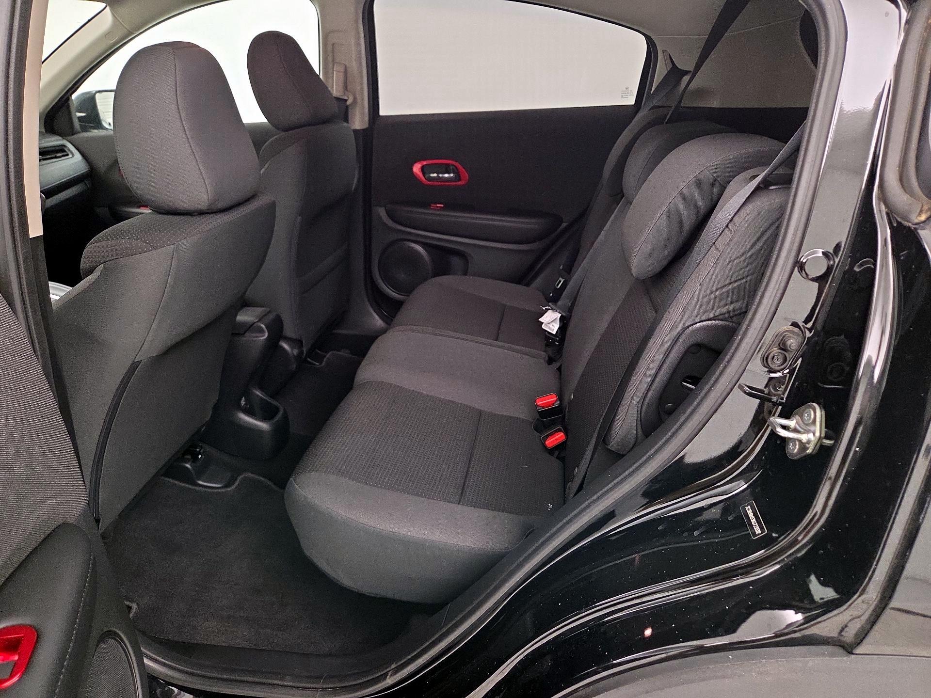 Thumbnail: 2019 Honda HR-V - 19
