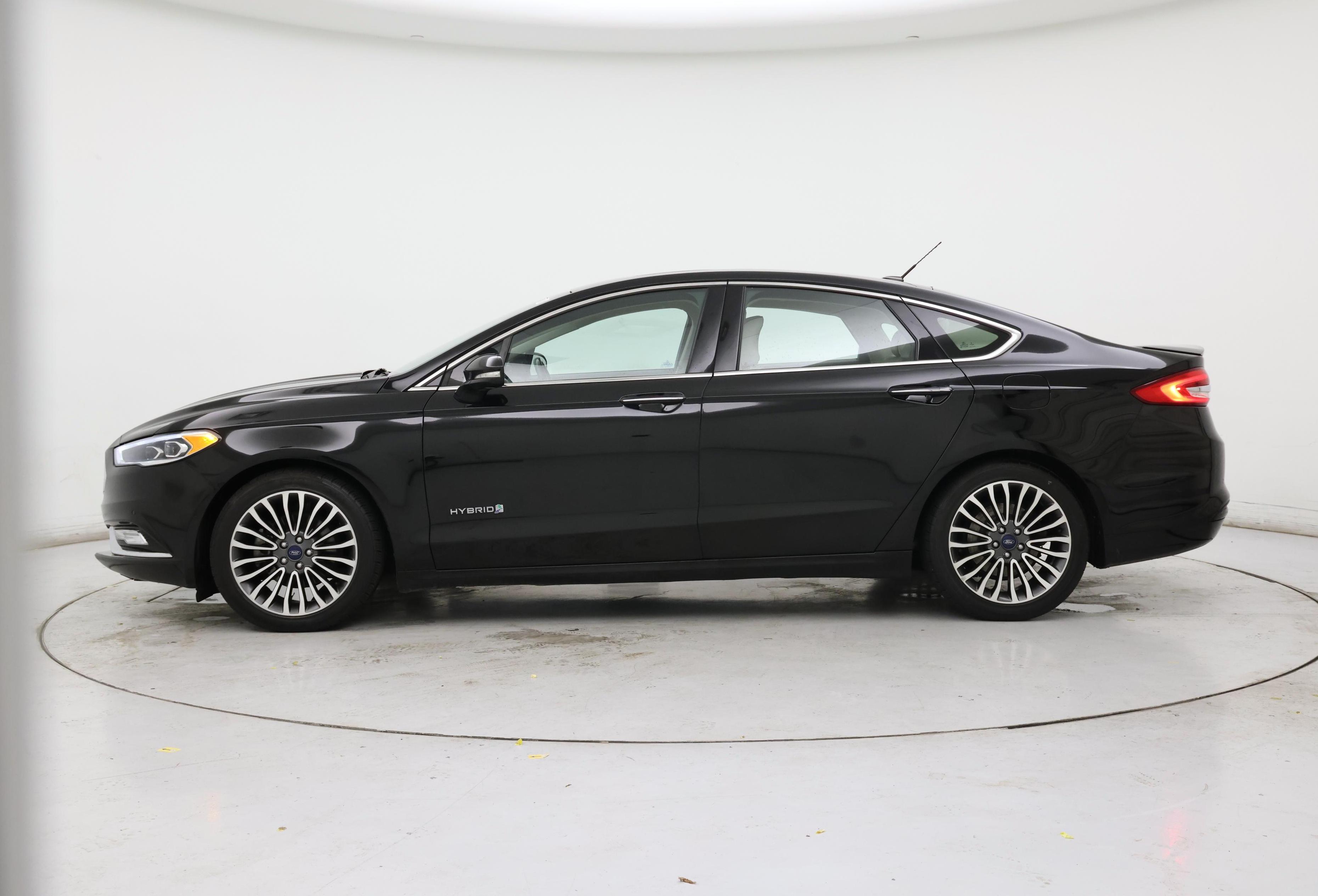 Thumbnail: 2017 Ford Fusion - 3